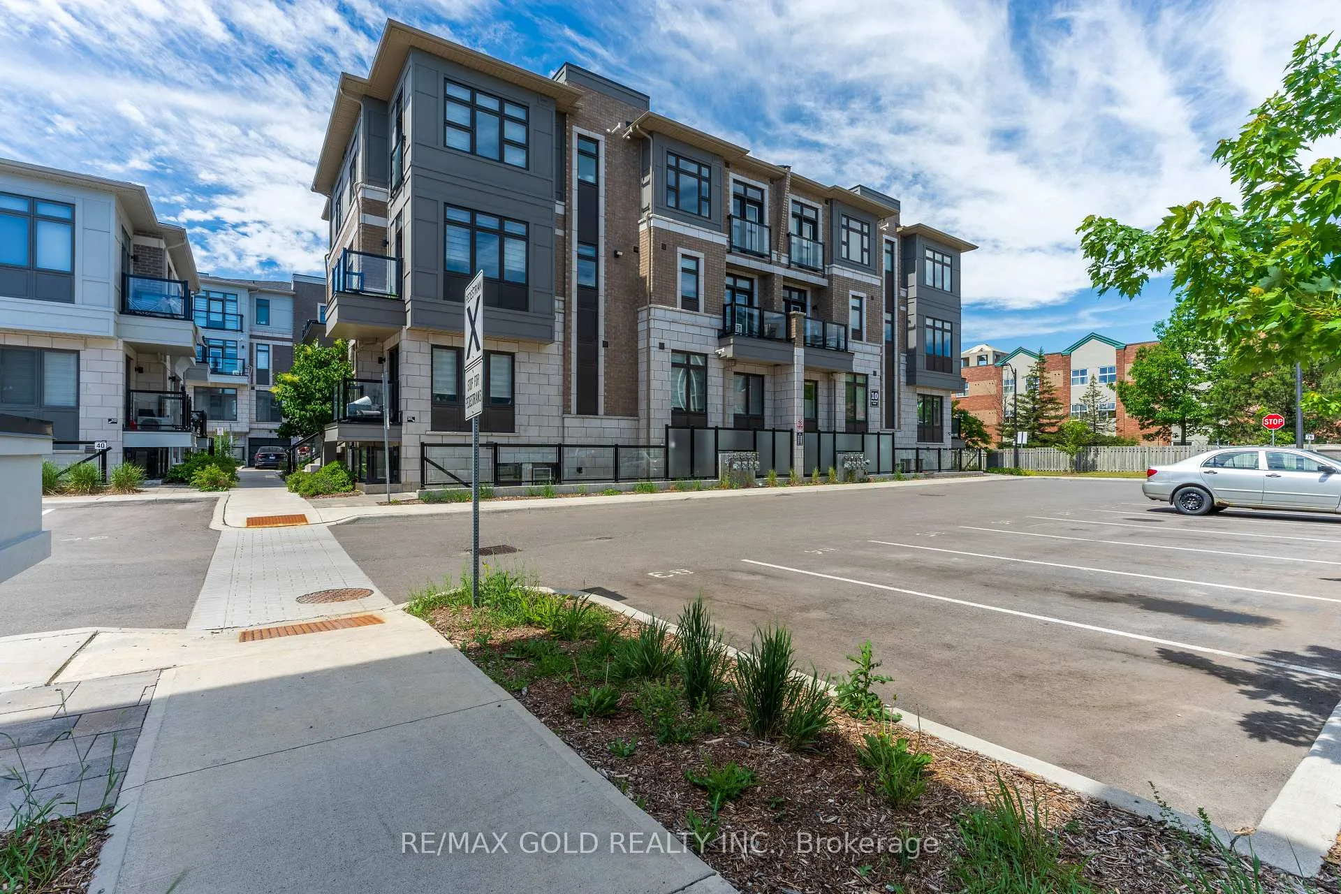 Photo 39 of Unit 308, 10 Halliford Place, Brampton, Goreway Drive Corridor — HOMEH