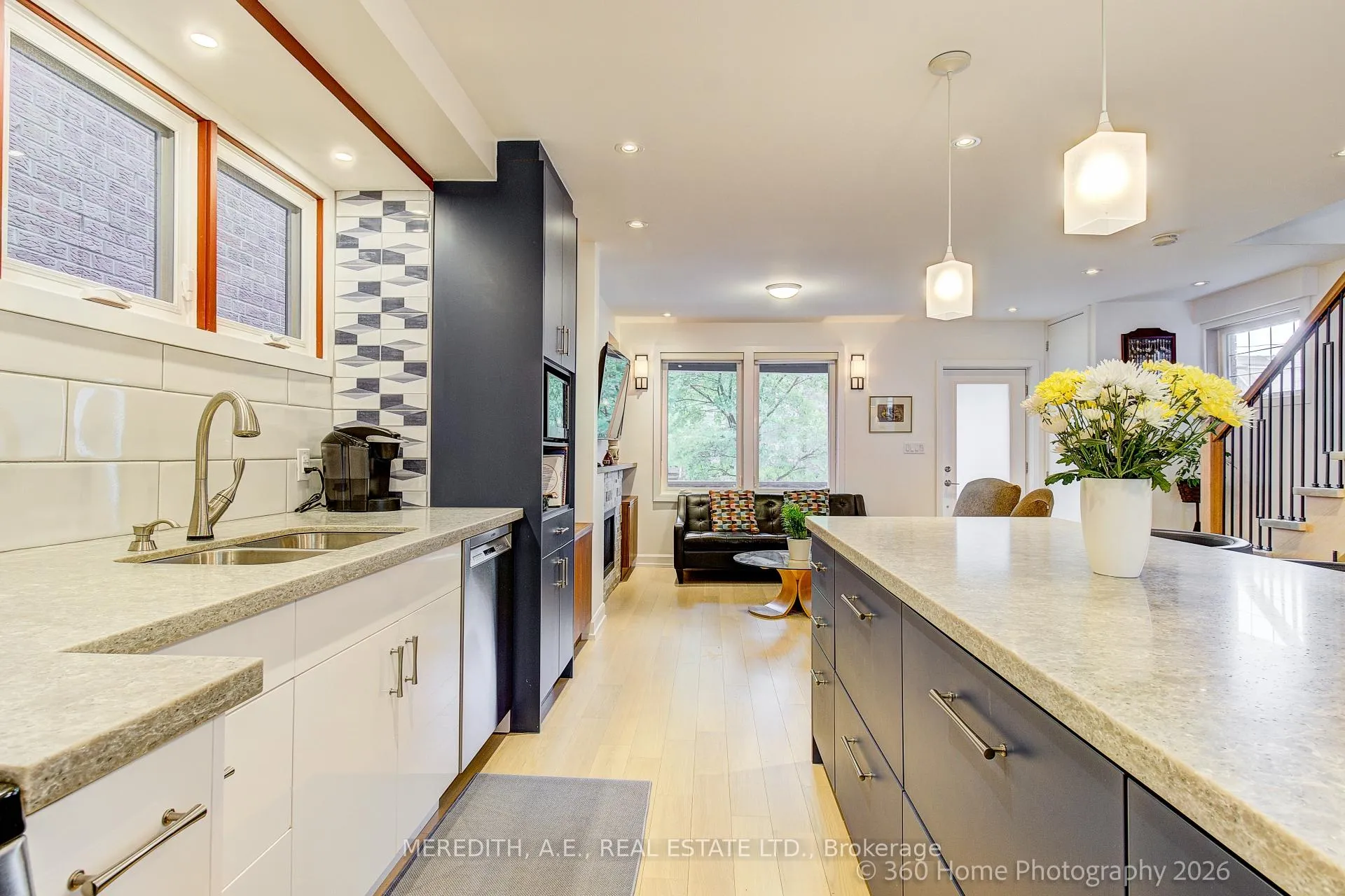 Photo 12 of 25 Kenwood Avenue, Toronto, Humewood-Cedarvale — HOMEH