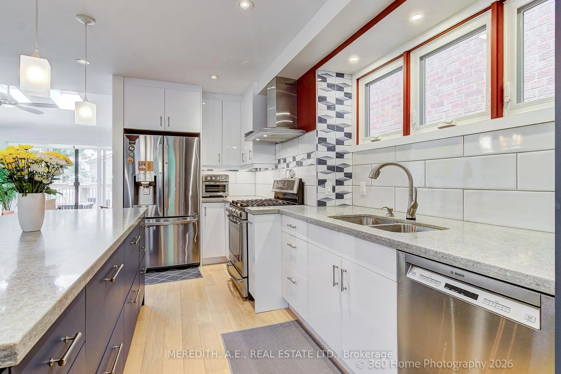 Photo 13 of 25 Kenwood Avenue, Toronto, Humewood-Cedarvale — HOMEH