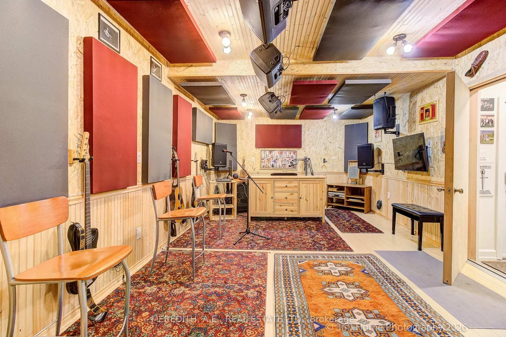 Photo 27 of 25 Kenwood Avenue, Toronto, Humewood-Cedarvale — HOMEH