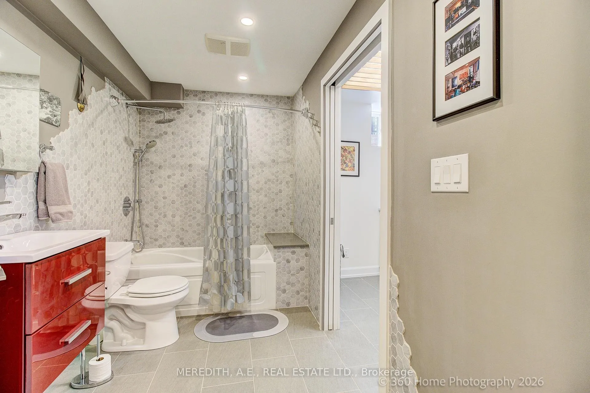 Photo 31 of 25 Kenwood Avenue, Toronto, Humewood-Cedarvale — HOMEH
