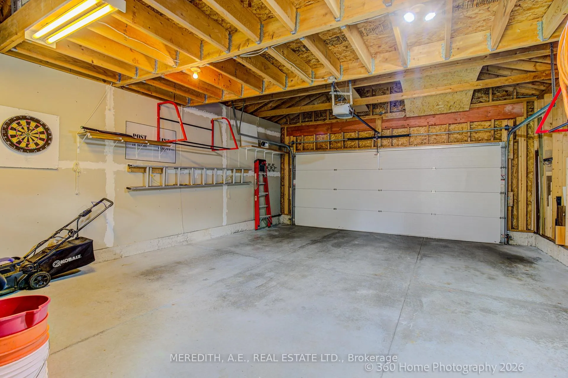 Photo 37 of 25 Kenwood Avenue, Toronto, Humewood-Cedarvale — HOMEH