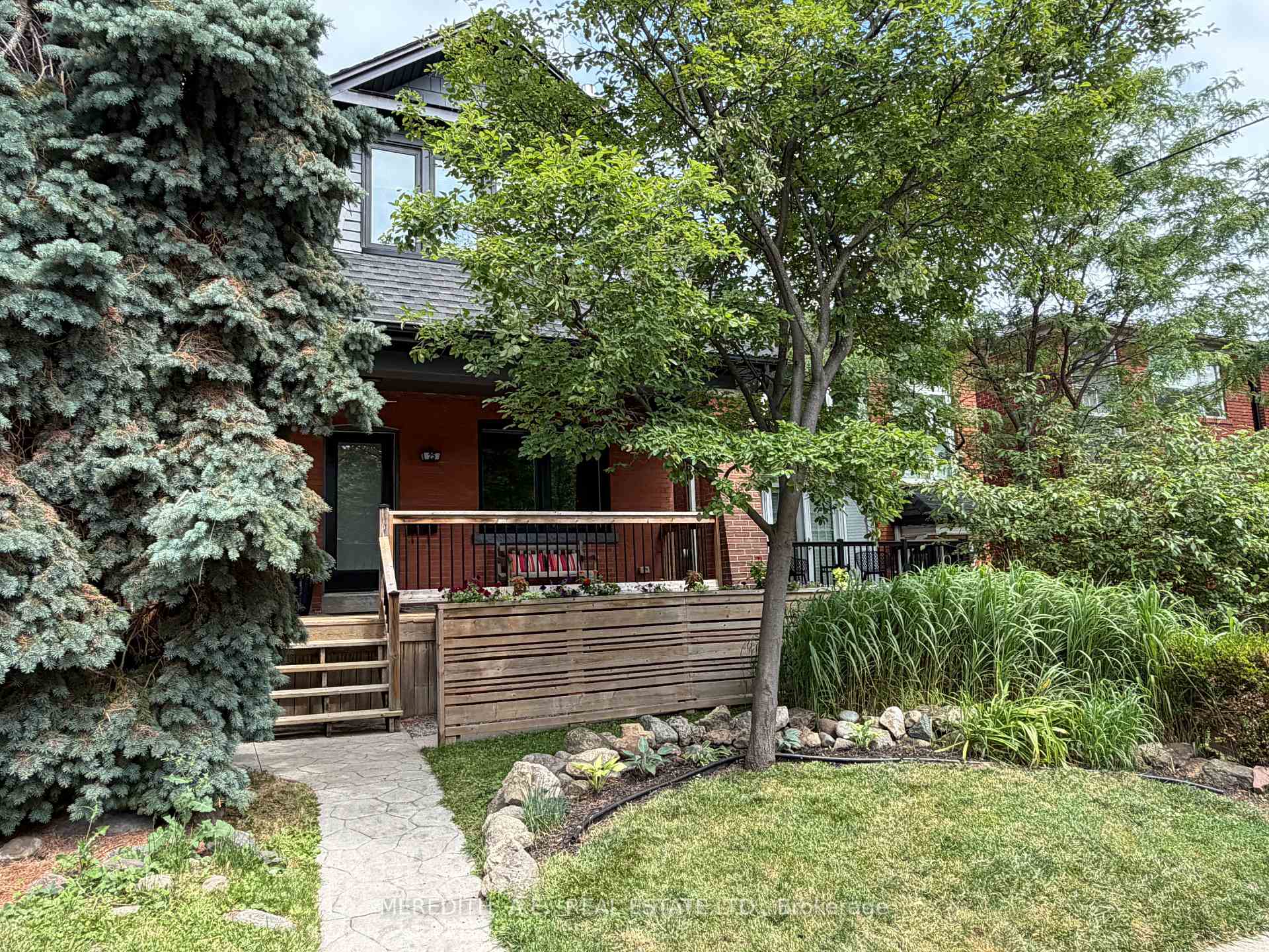 Photo 2 of 25 Kenwood Avenue, Toronto, Humewood-Cedarvale — HOMEH