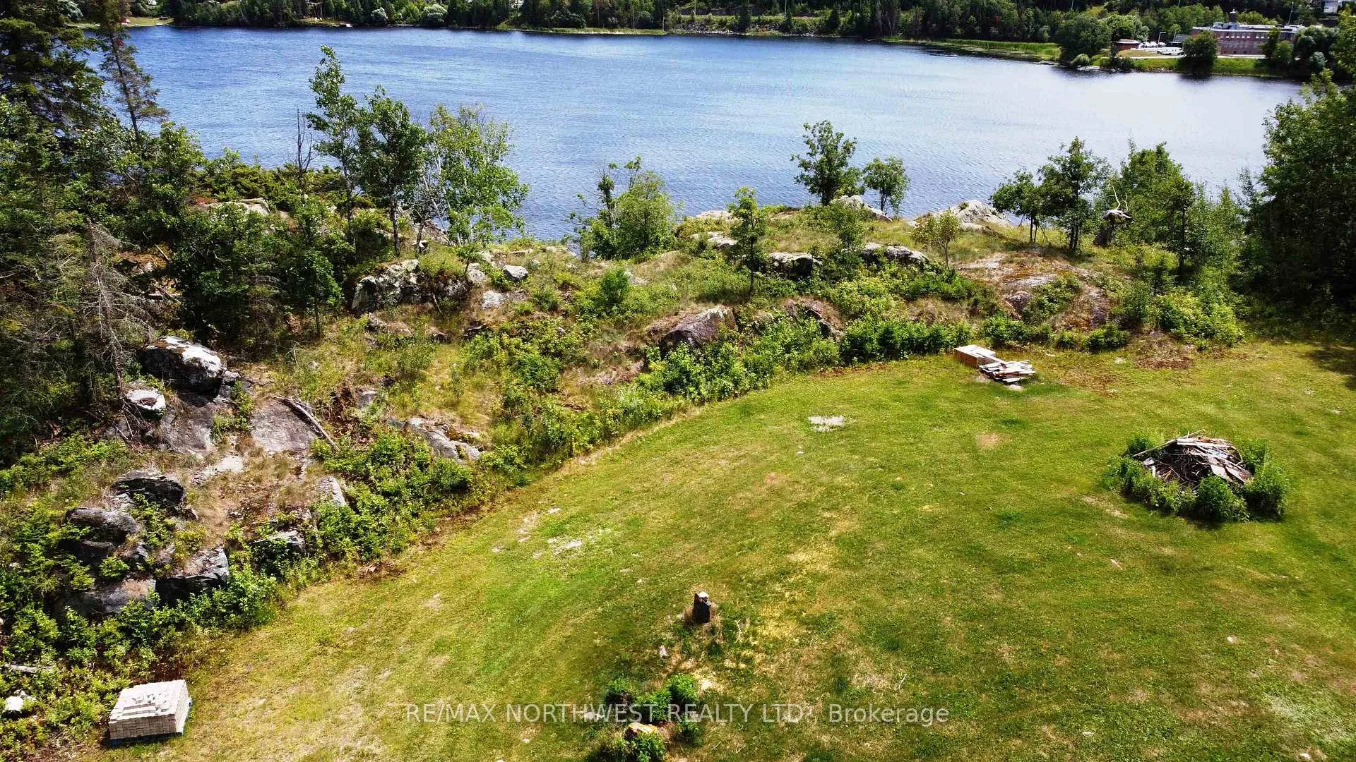 Photo 5 of 1319 Laurenson Lake, Kenora, Lakeside — HOMEH