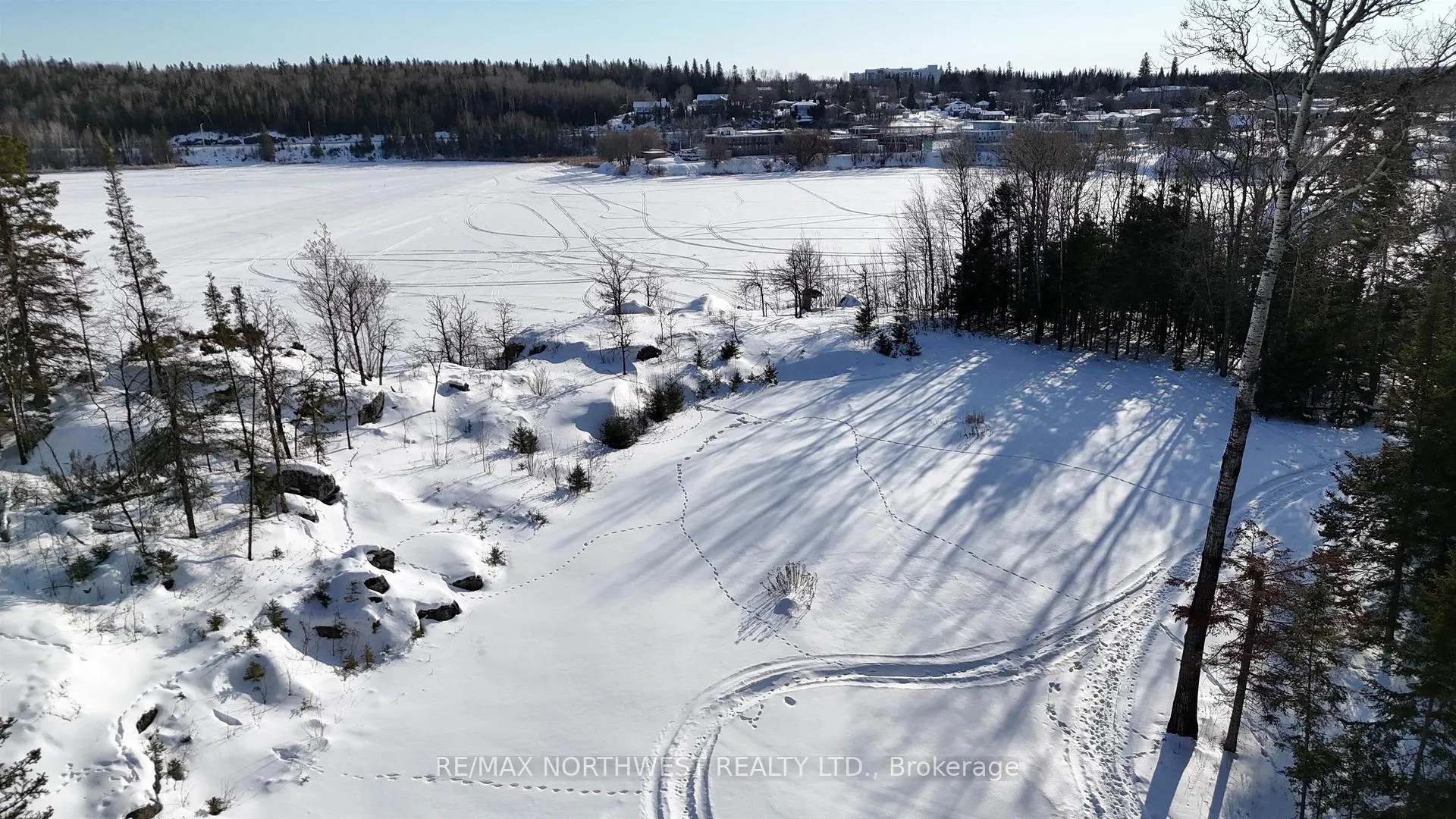 Photo 17 of 1319 Laurenson Lake, Kenora, Lakeside — HOMEH