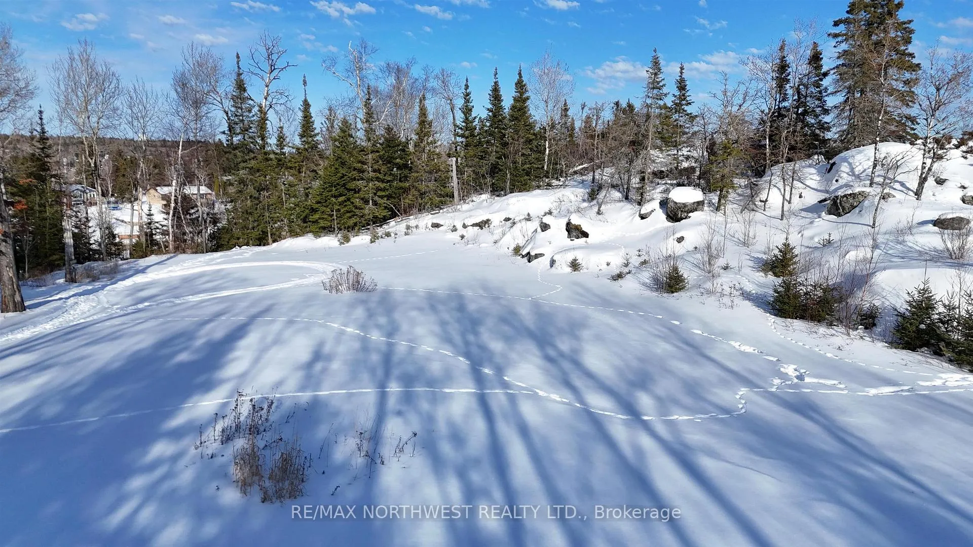 Photo 18 of 1319 Laurenson Lake, Kenora, Lakeside — HOMEH