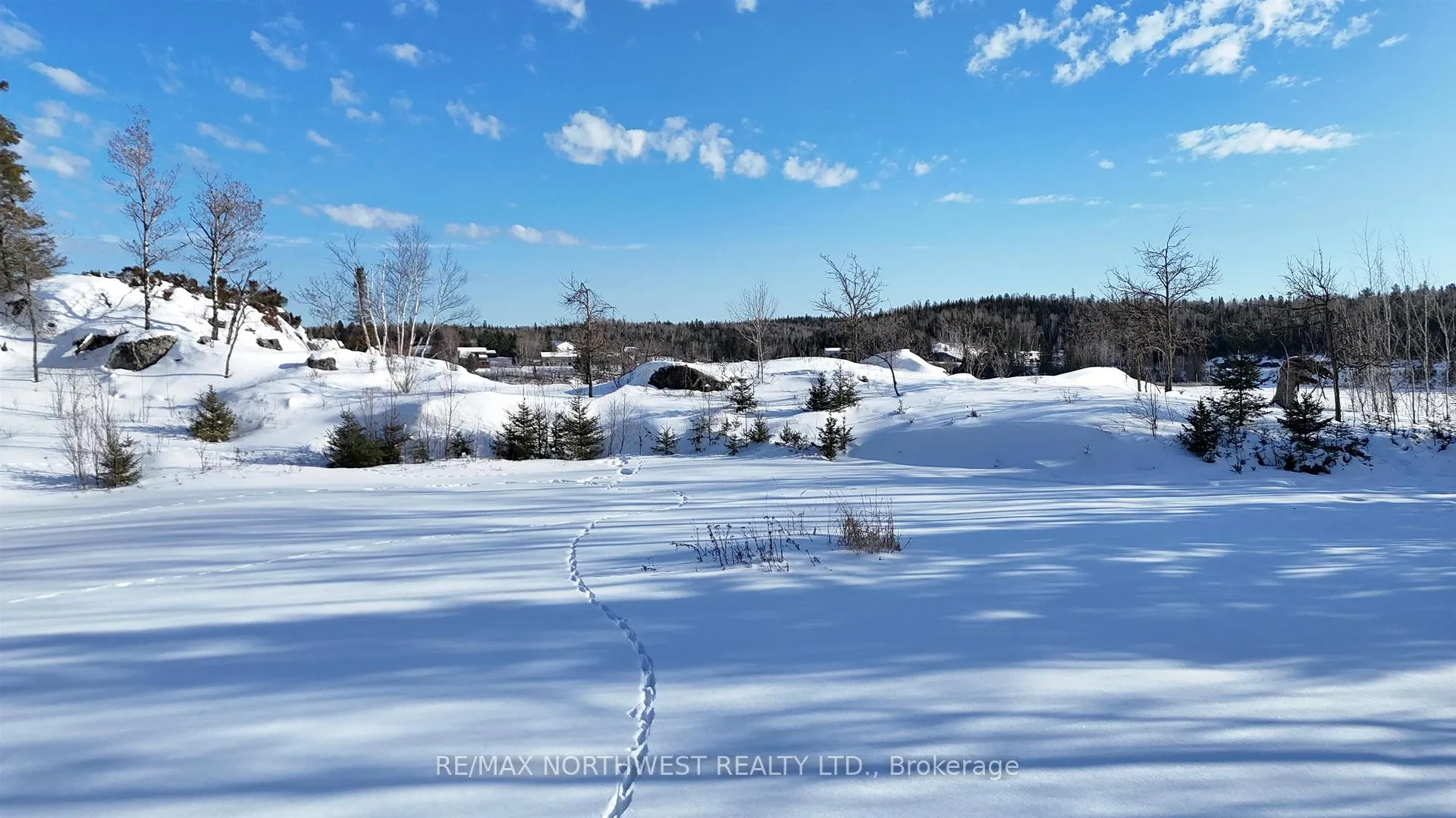 Photo 19 of 1319 Laurenson Lake, Kenora, Lakeside — HOMEH