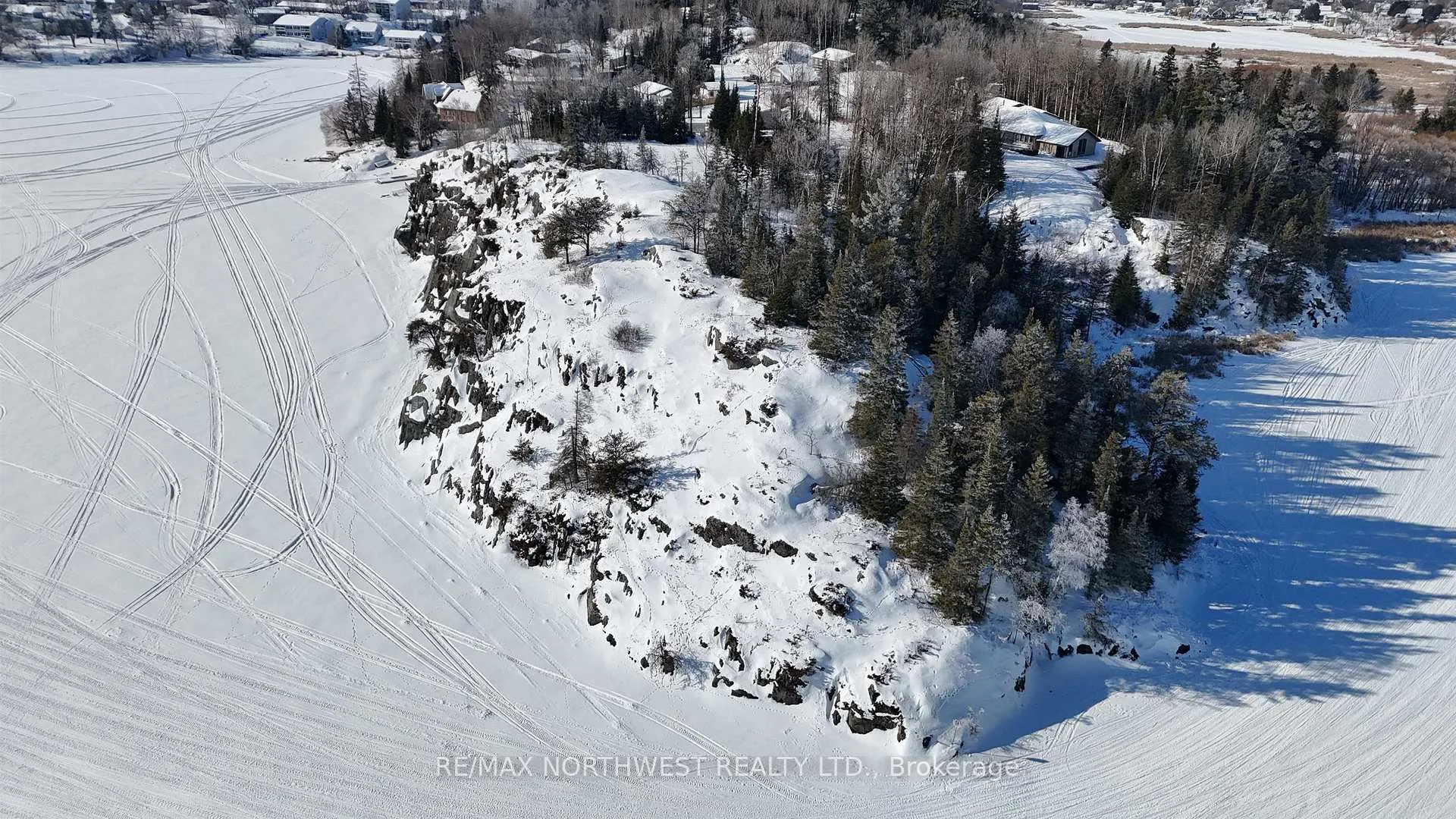 Photo 31 of 1319 Laurenson Lake, Kenora, Lakeside — HOMEH