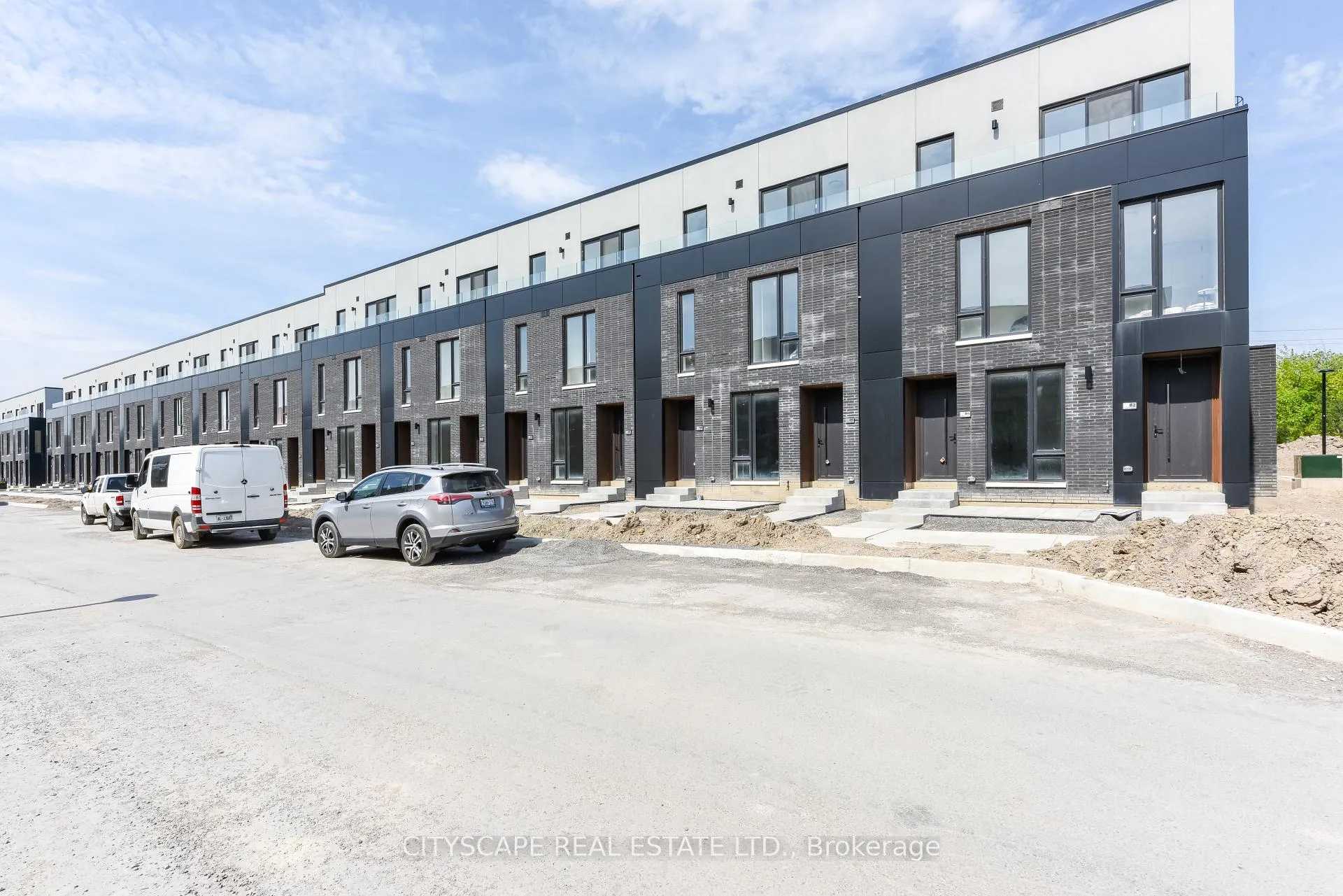 Photo 1 of Unit 92, 92 Everett Common, St. Catharines, Oakdale — HOMEH