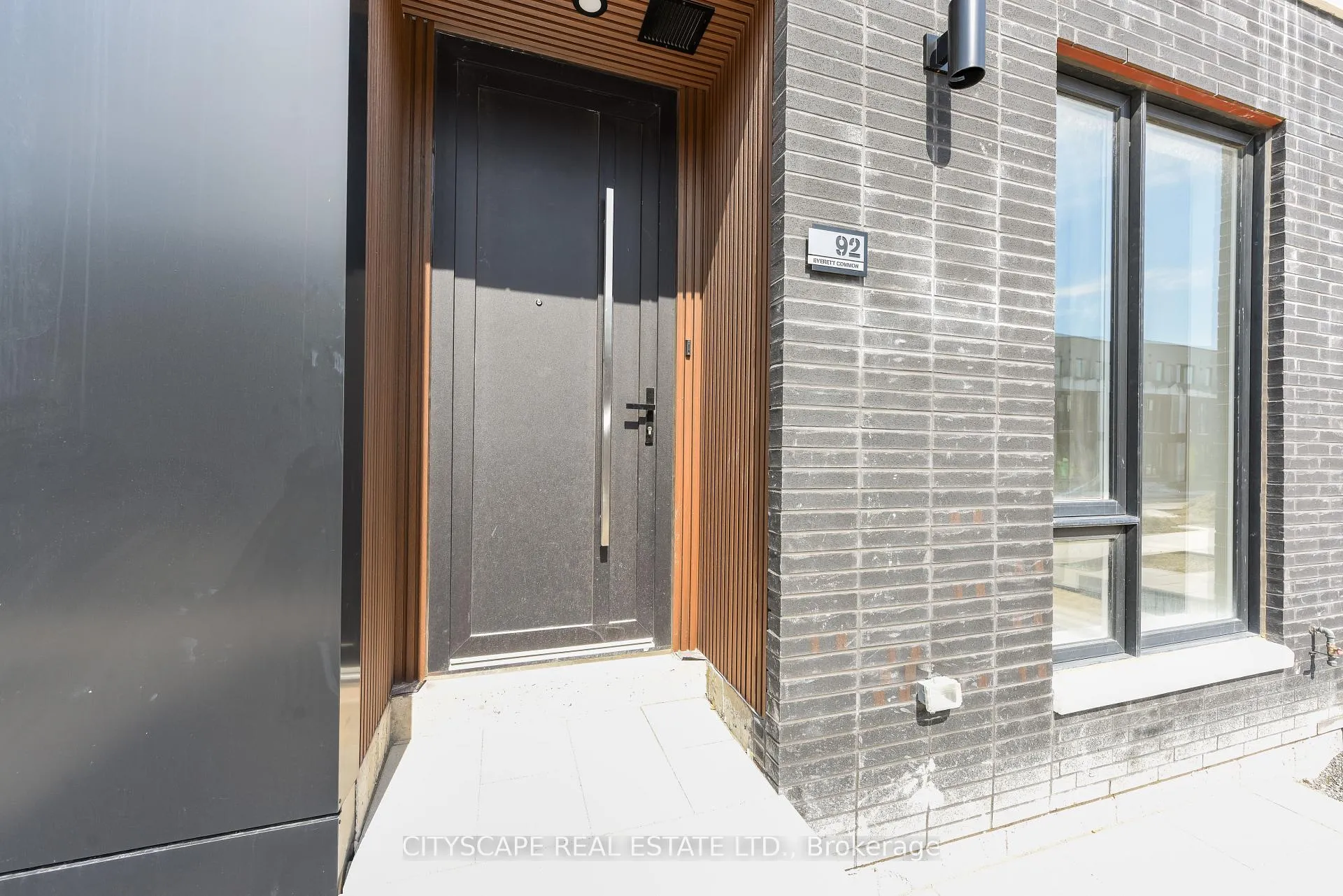 Photo 5 of Unit 92, 92 Everett Common, St. Catharines, Oakdale — HOMEH