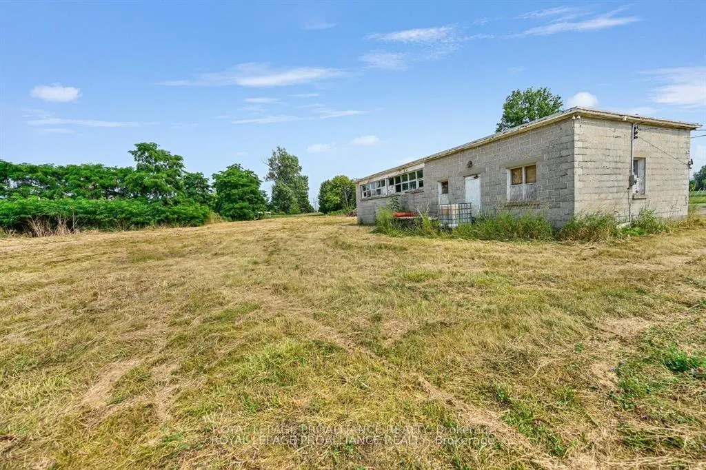 Photo 2 of 608 Froom Road, Edwardsburgh/Cardinal, Edwardsburgh/Cardinal Twp — HOMEH