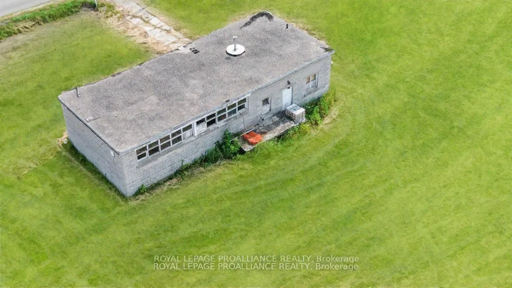 Photo 10 of 608 Froom Road, Edwardsburgh/Cardinal, Edwardsburgh/Cardinal Twp — HOMEH