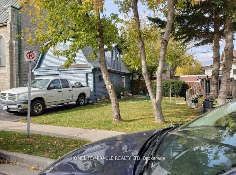 Photo 6 of Unit Unit 2, 598 Front Street, Oshawa, Central — HOMEH