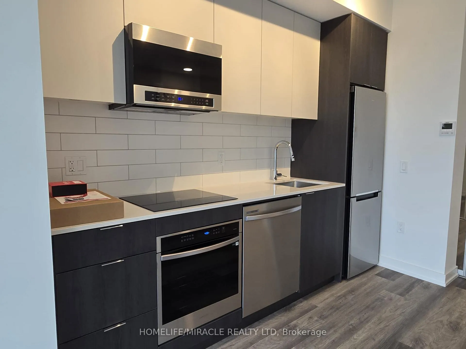 Photo 4 of Unit 314, 6 Chartwell Road, Etobicoke, Stonegate-Queensway — HOMEH