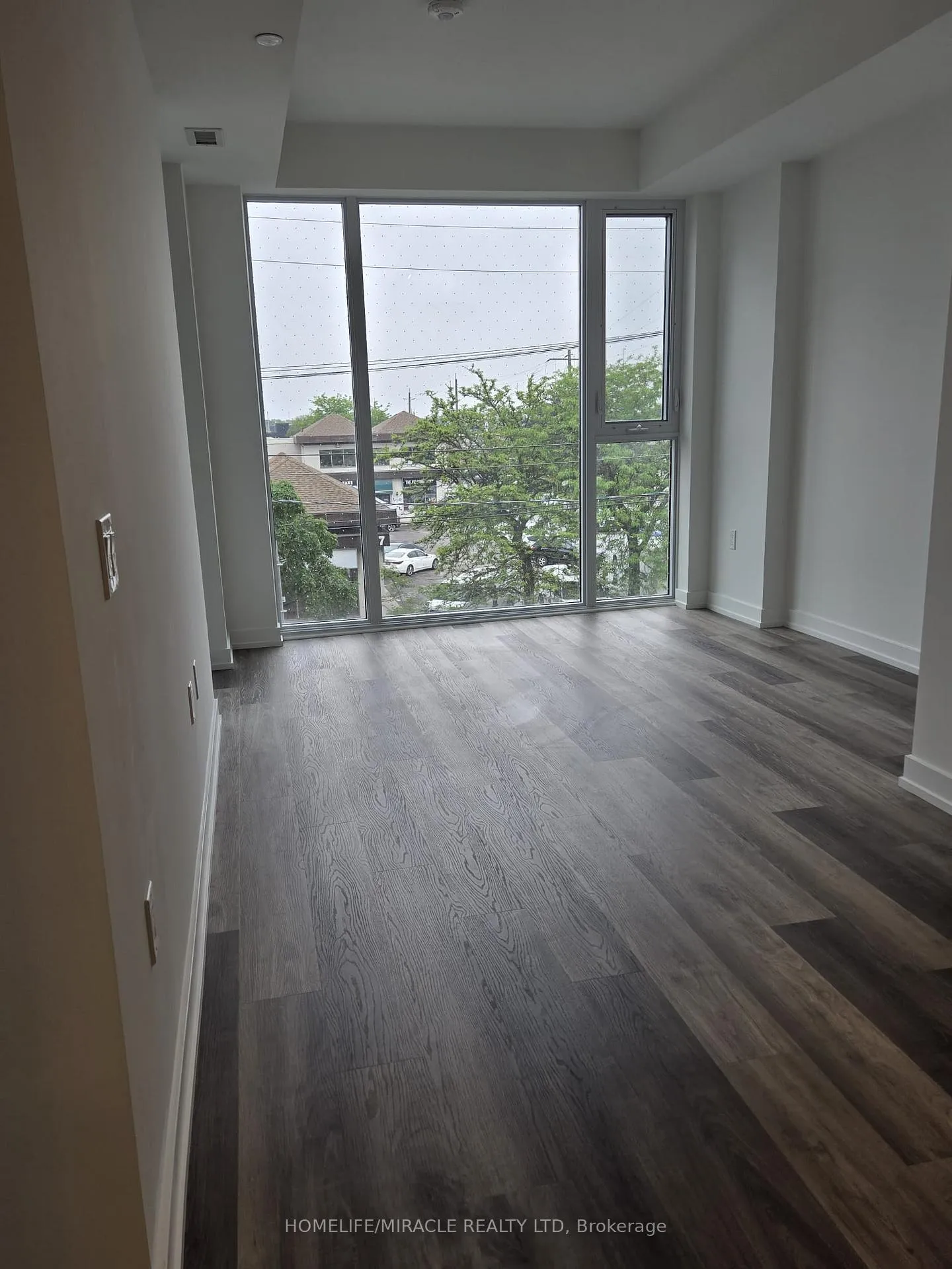 Photo 6 of Unit 314, 6 Chartwell Road, Etobicoke, Stonegate-Queensway — HOMEH