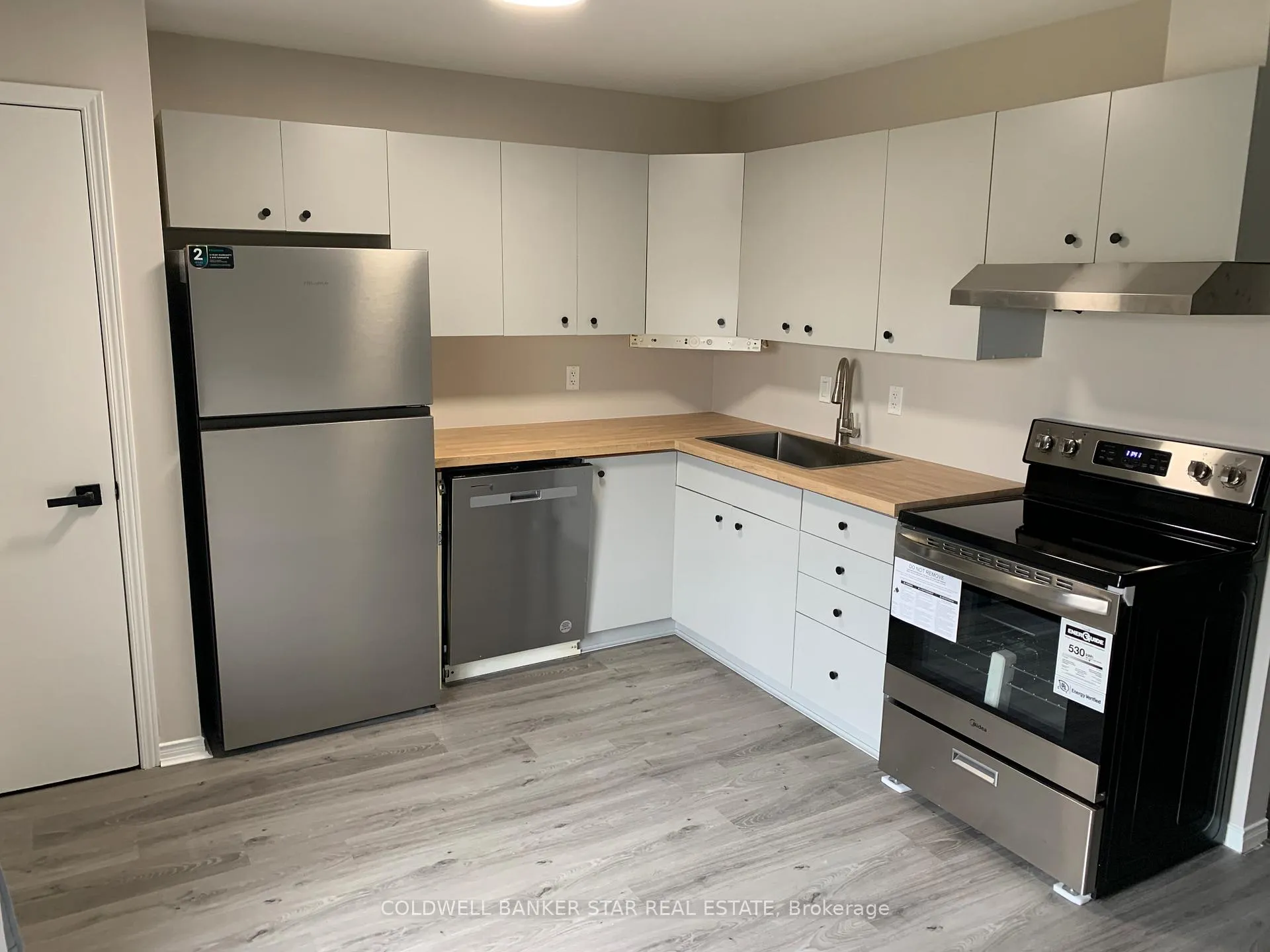 Photo 4 of 27 Steele Street, St. Thomas — HOMEH