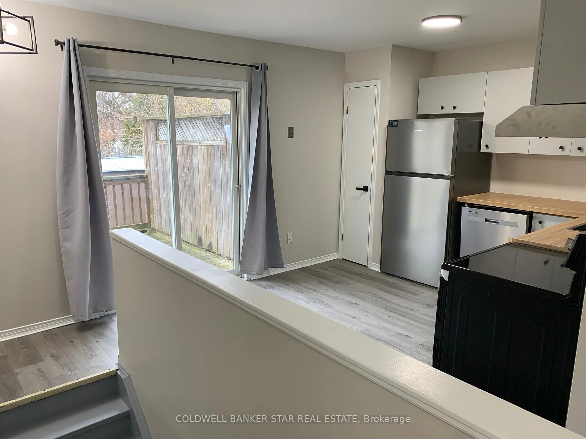 Photo 6 of 27 Steele Street, St. Thomas — HOMEH