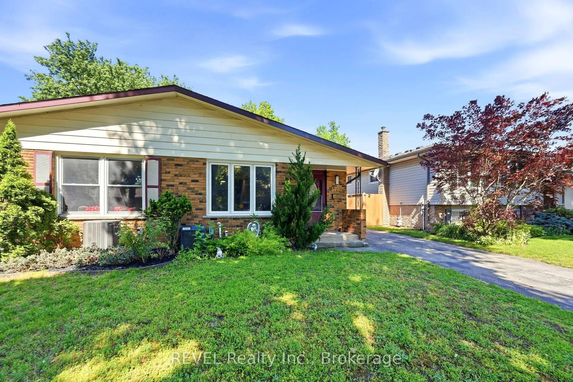 Photo 36 of 3727 Orlando Drive, Niagara Falls, Church's Lane — HOMEH