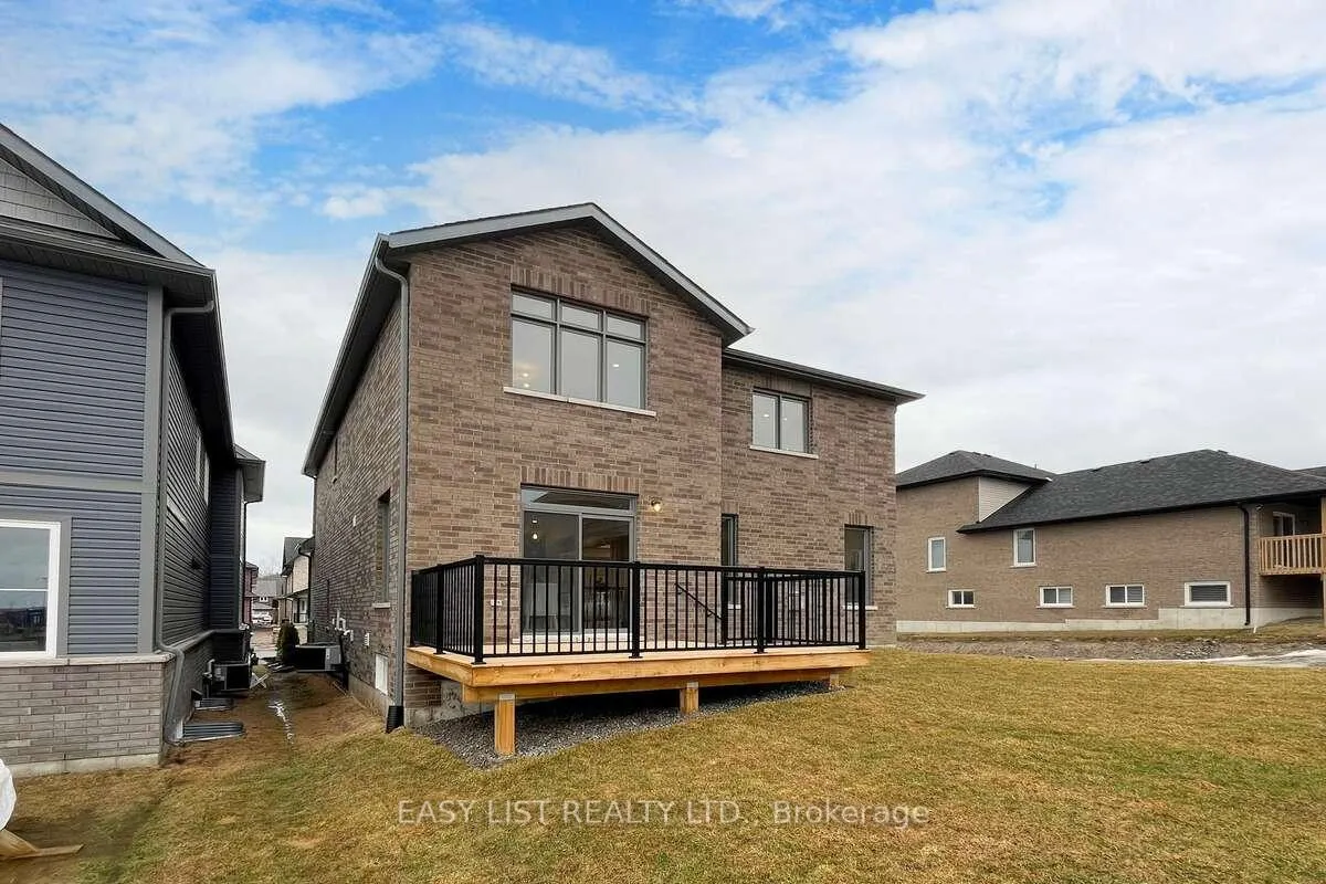 Photo 31 of 64 York Drive, Peterborough, Monaghan Ward 2 — HOMEH