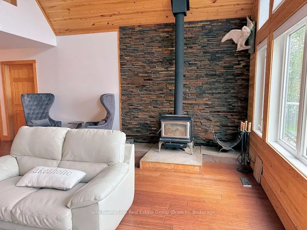 Photo 11 of 360 Burma Road, Thunder Bay, Hyde Park — HOMEH