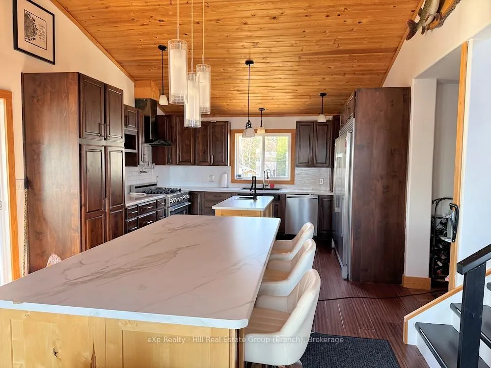Photo 14 of 360 Burma Road, Thunder Bay, Hyde Park — HOMEH