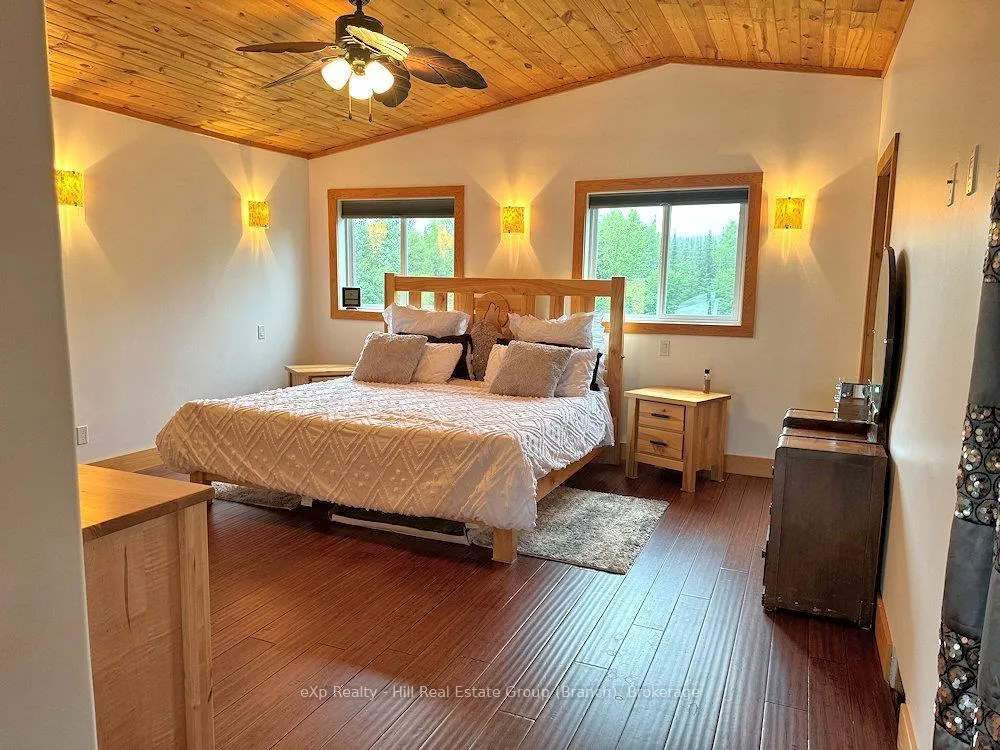 Photo 22 of 360 Burma Road, Thunder Bay, Hyde Park — HOMEH