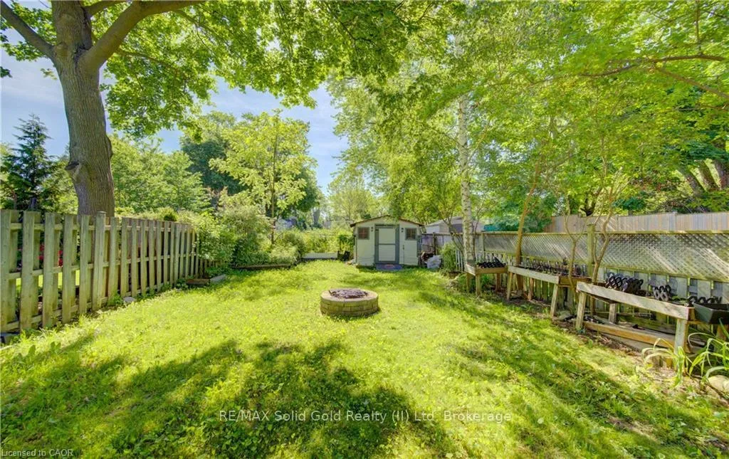 Photo 10 of 141 Franklin Street N, Kitchener, Stanley Park — HOMEH
