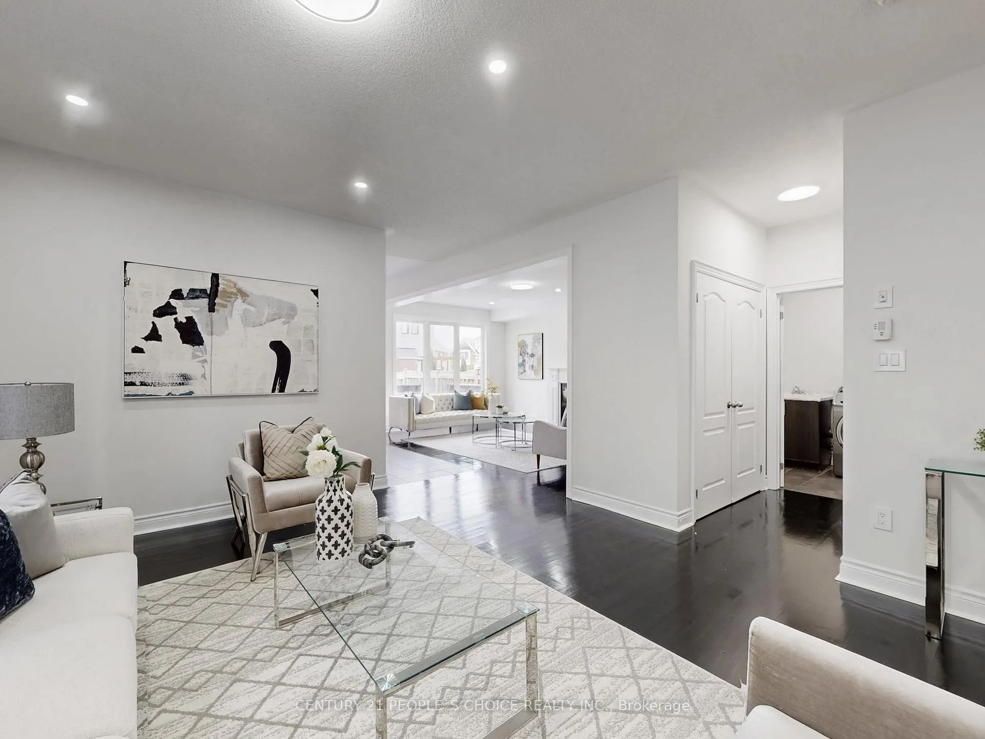 Photo 5 of 51 Elwin Road, Brampton, Credit Valley — HOMEH