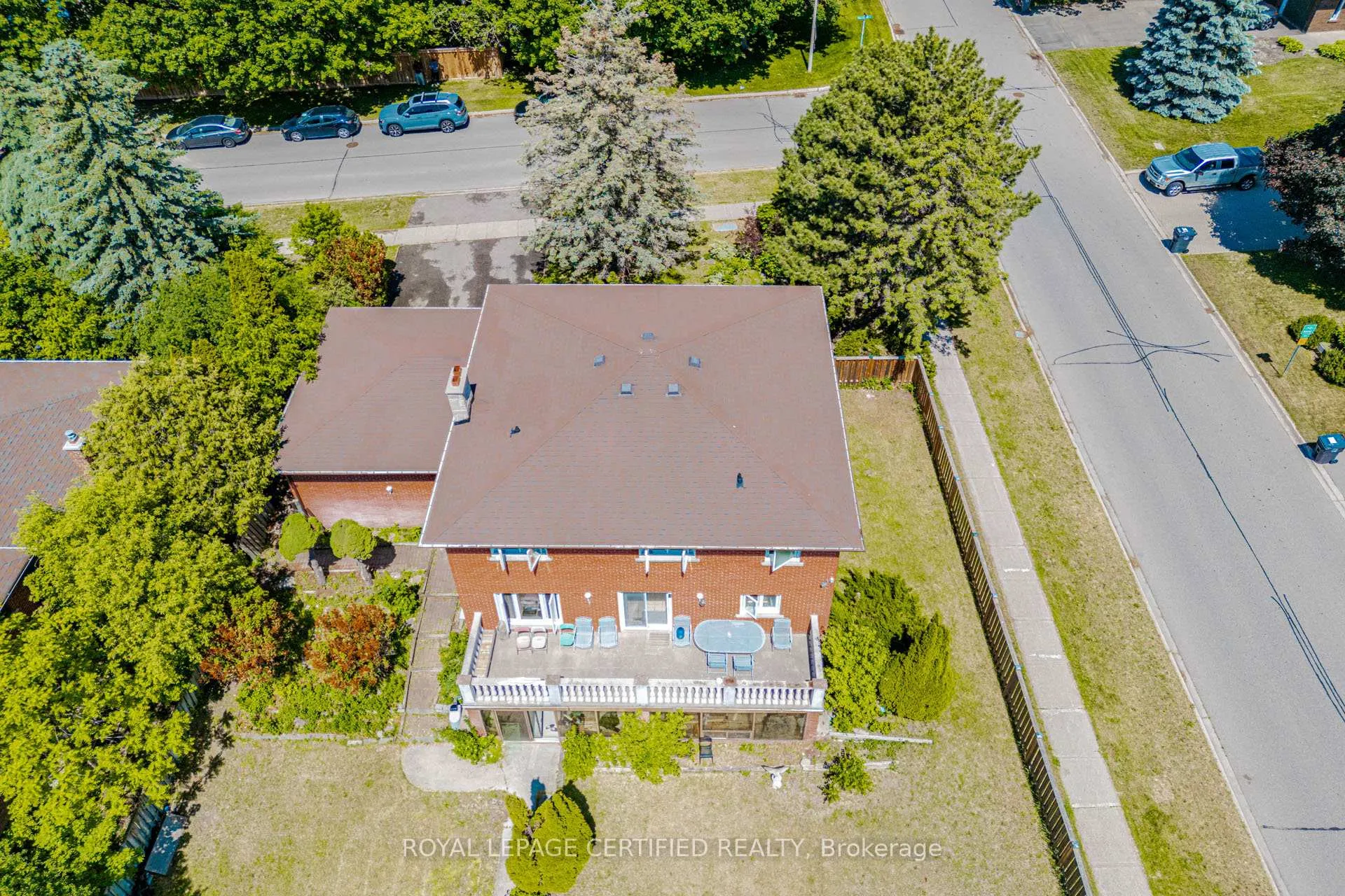 Photo 12 of 28 Walker Road E, Caledon, Caledon East — HOMEH