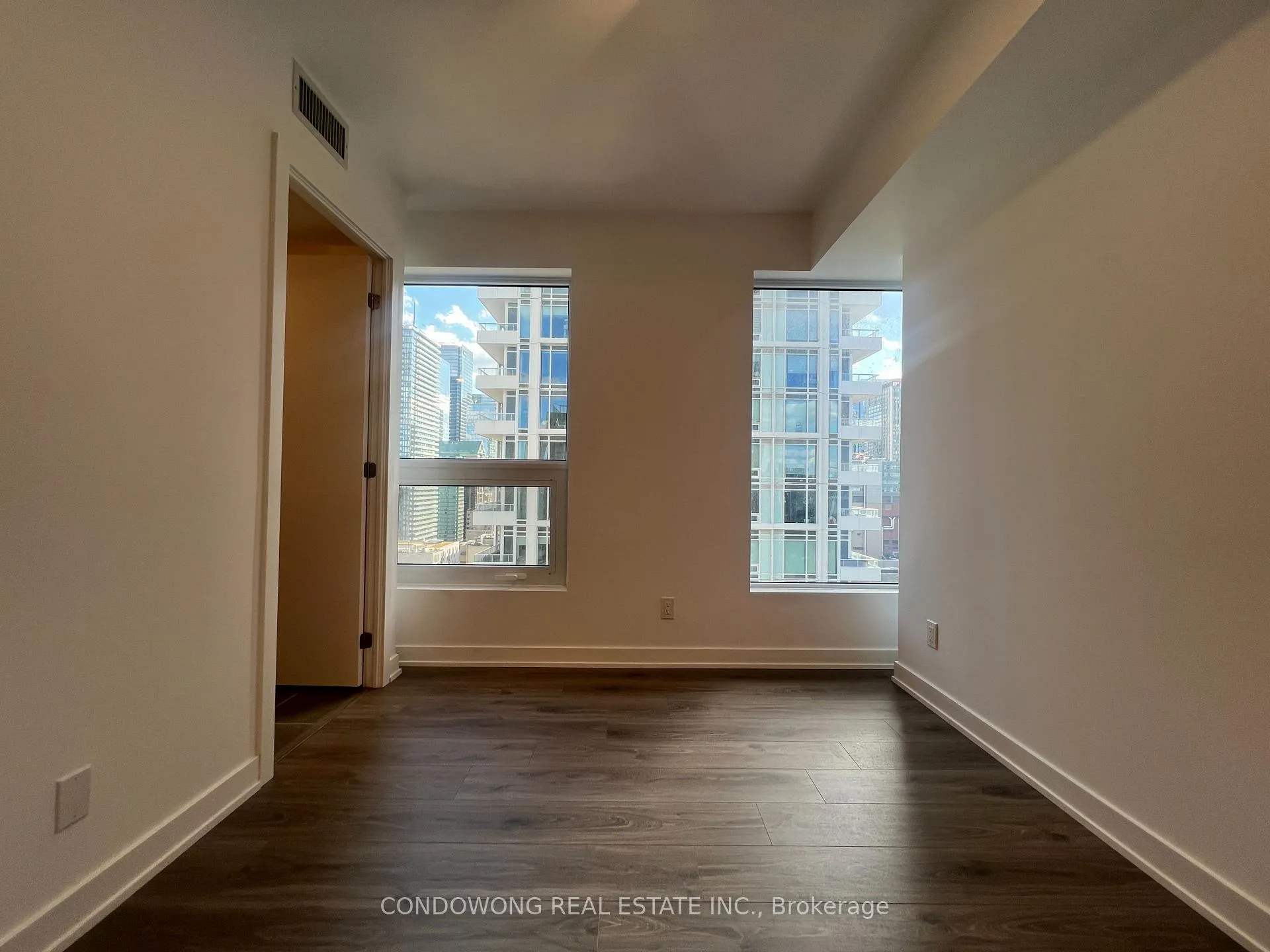 Photo 4 of Unit 2311, 100 Queen Street E, Toronto, Church-Yonge Corridor — HOMEH