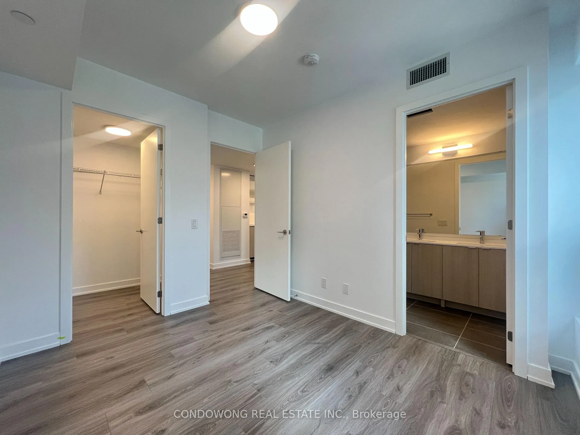 Photo 5 of Unit 2311, 100 Queen Street E, Toronto, Church-Yonge Corridor — HOMEH