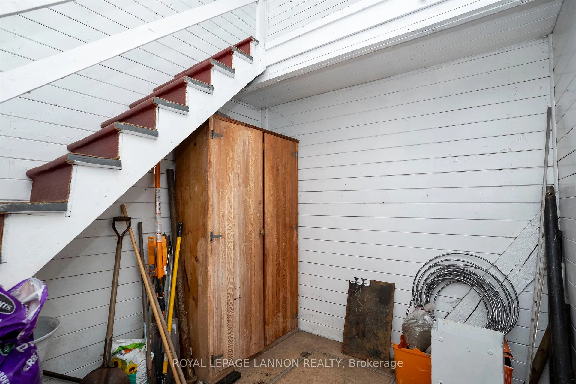 Photo 7 of 716 Pacific Avenue, Thunder Bay, East End — HOMEH