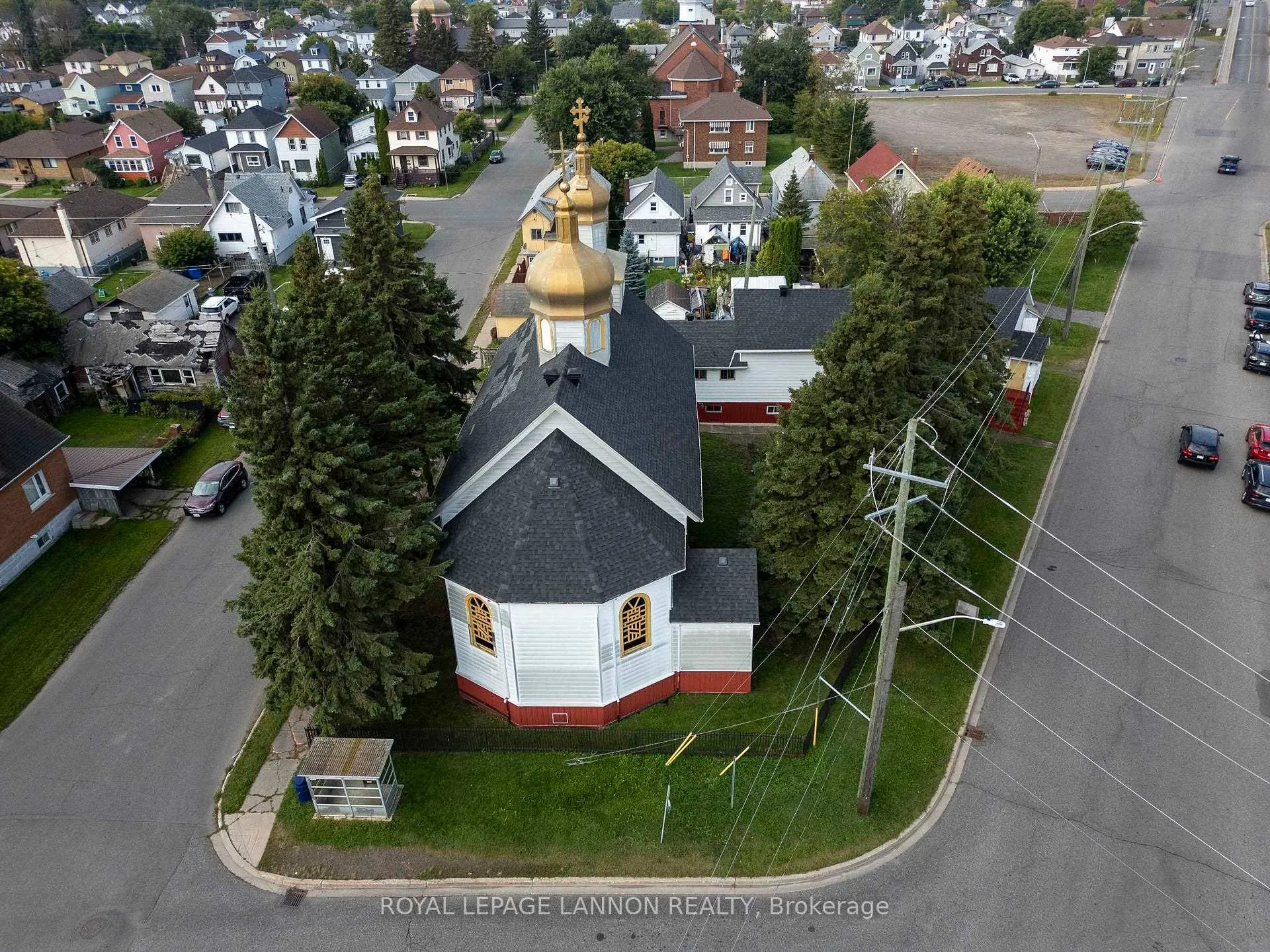 Photo 21 of 716 Pacific Avenue, Thunder Bay, East End — HOMEH