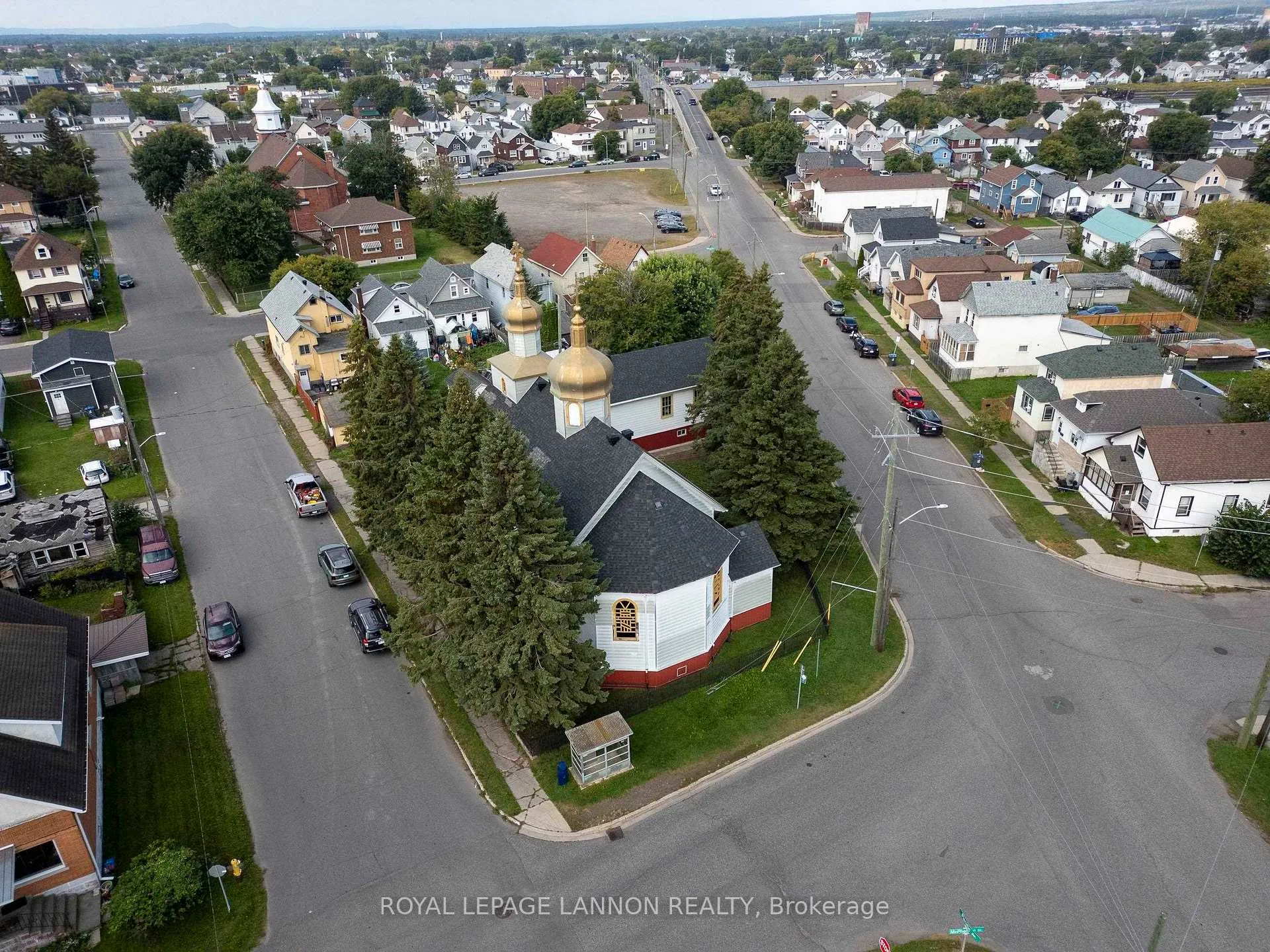 Photo 29 of 716 Pacific Avenue, Thunder Bay, East End — HOMEH