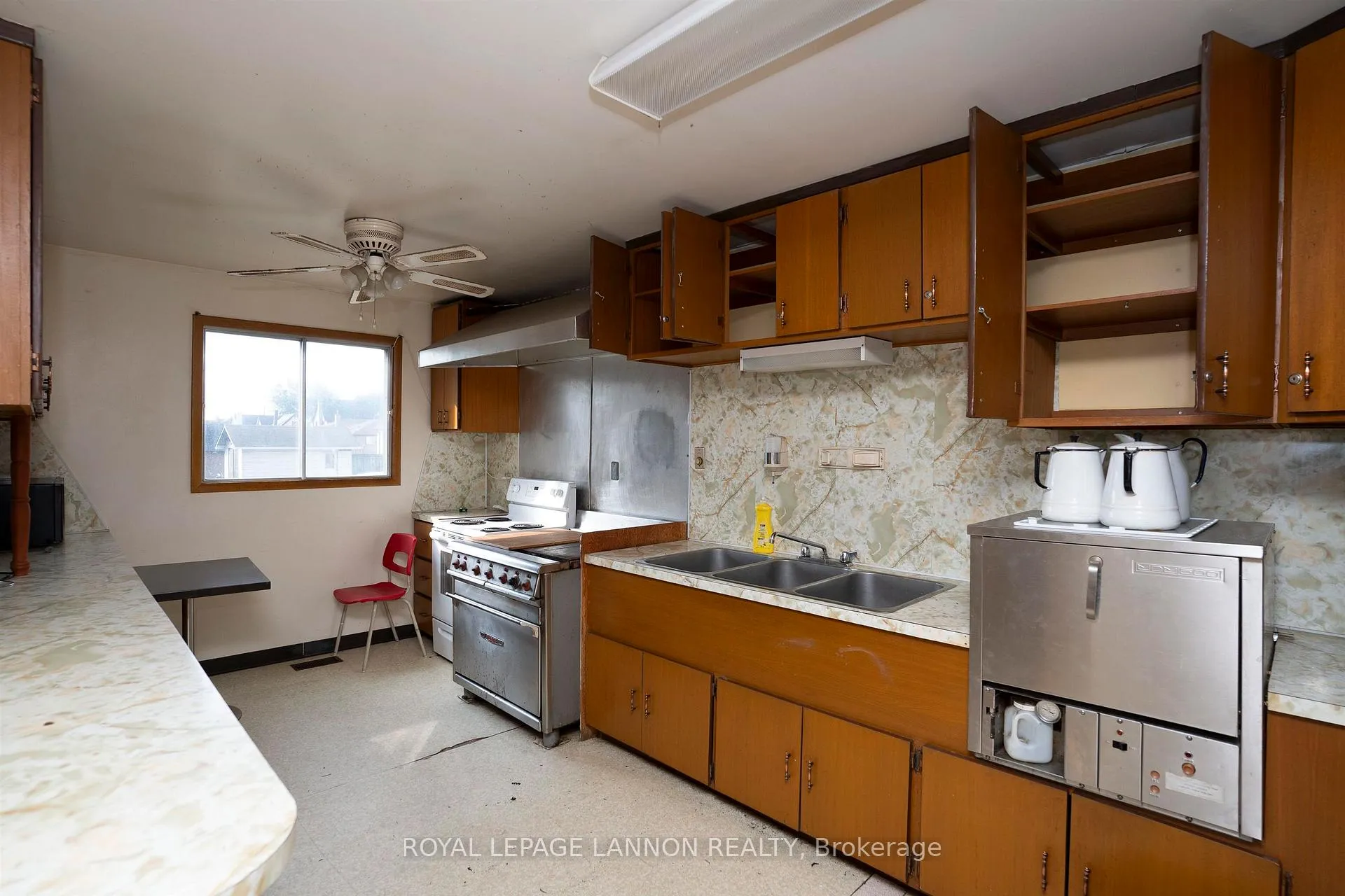 Photo 35 of 716 Pacific Avenue, Thunder Bay, East End — HOMEH