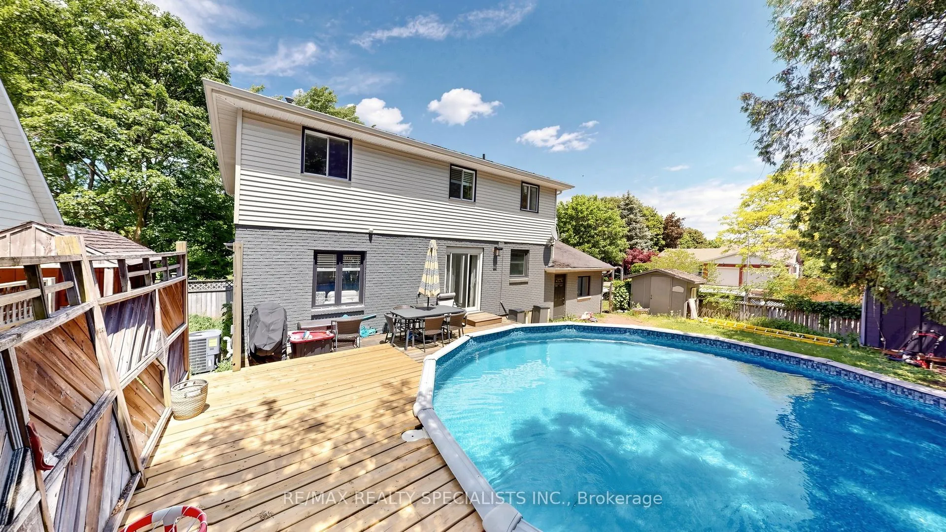 Photo 6 of 118 Central Avenue, Grimsby, Grimsby East — HOMEH