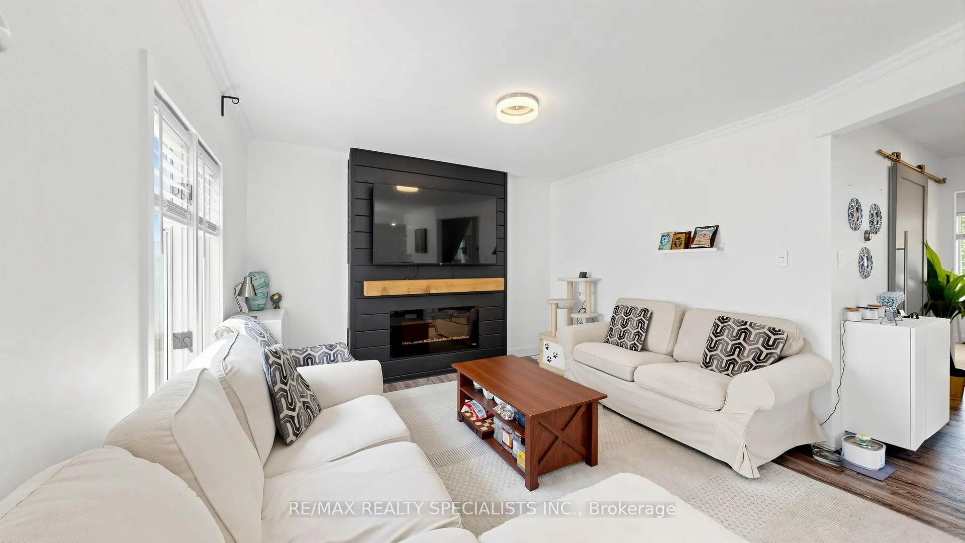 Photo 41 of 118 Central Avenue, Grimsby, Grimsby East — HOMEH