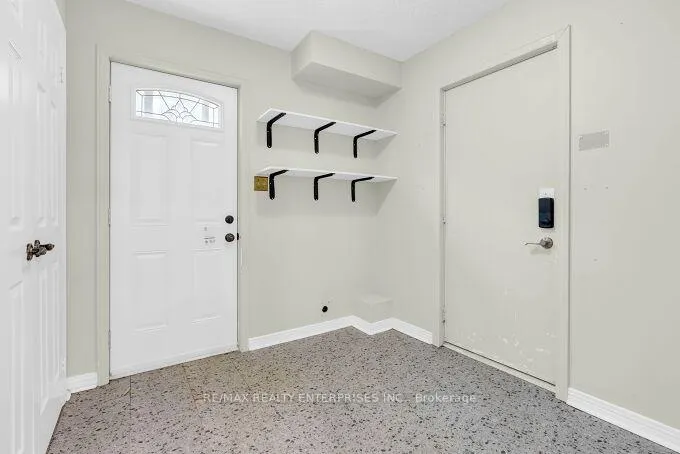 Photo 23 of 26 Oakridge Court, Brampton, Heart Lake West — HOMEH