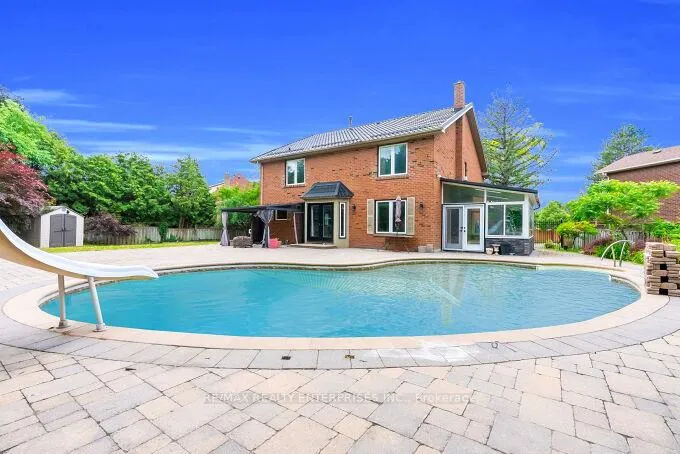 Photo 44 of 26 Oakridge Court, Brampton, Heart Lake West — HOMEH