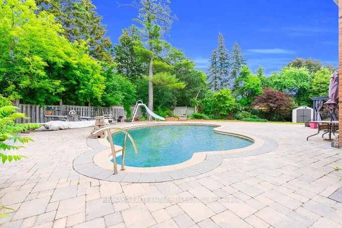 Photo 45 of 26 Oakridge Court, Brampton, Heart Lake West — HOMEH