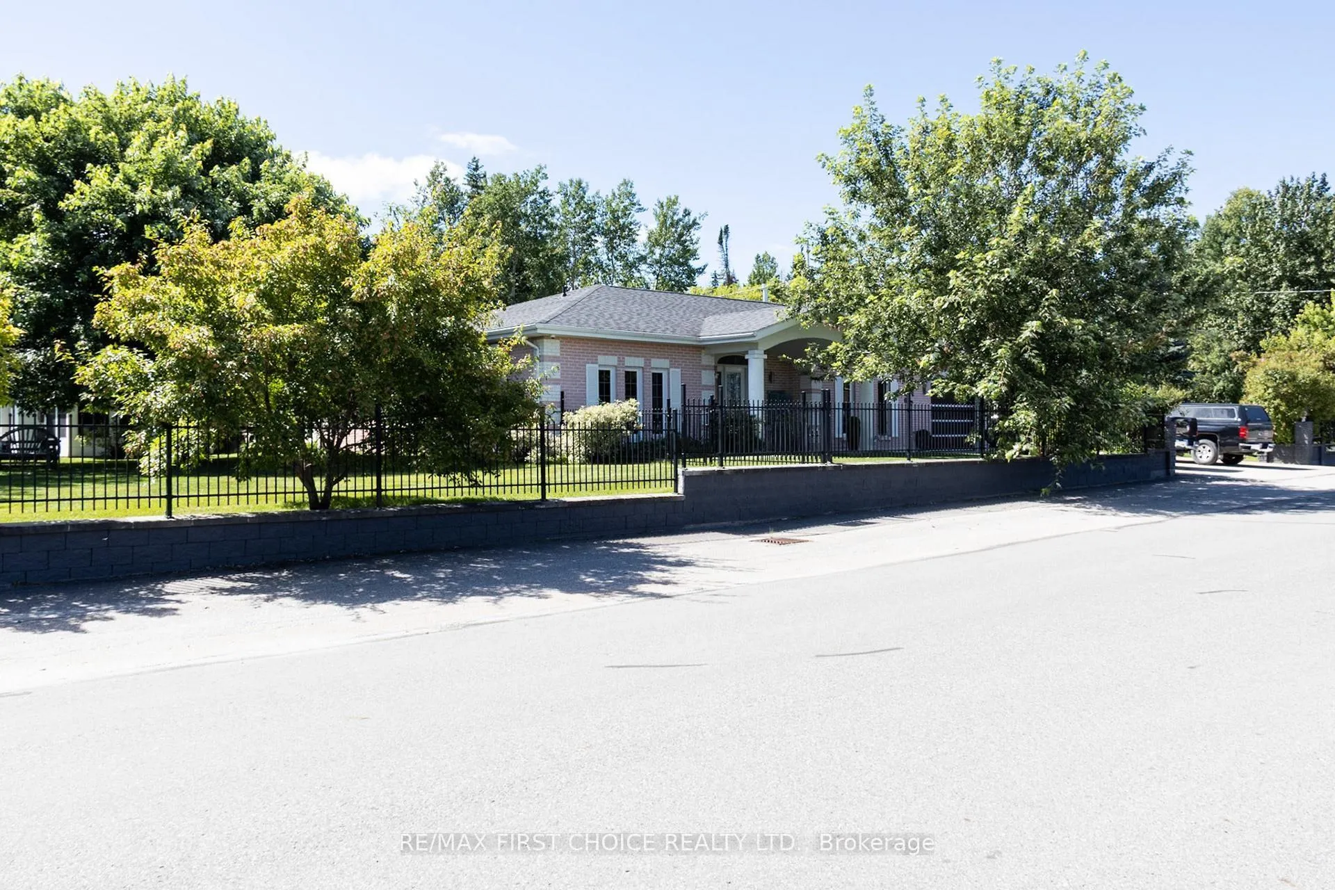 Photo 3 of 106 Bayview Street, Greenstone — HOMEH