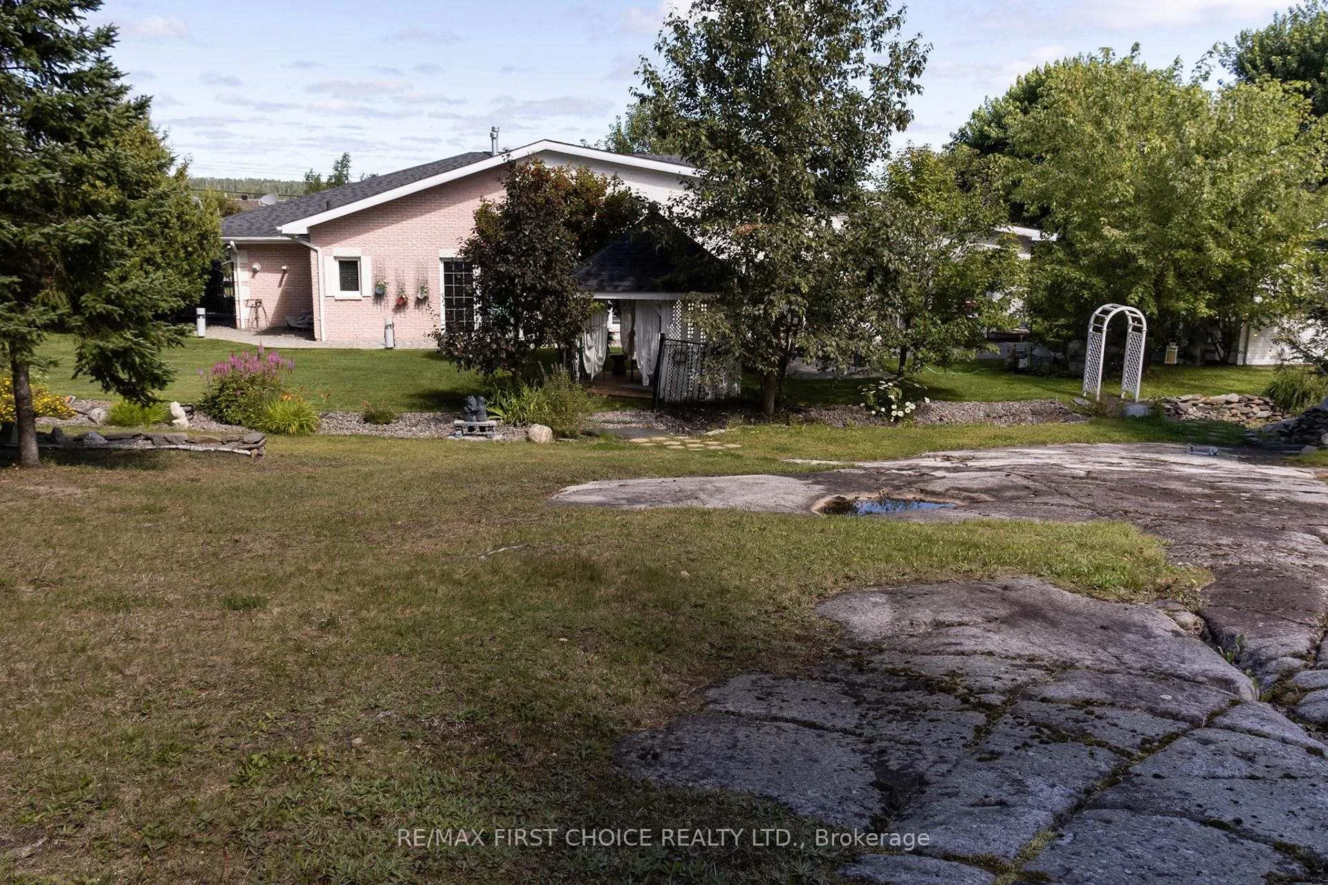 Photo 43 of 106 Bayview Street, Greenstone — HOMEH