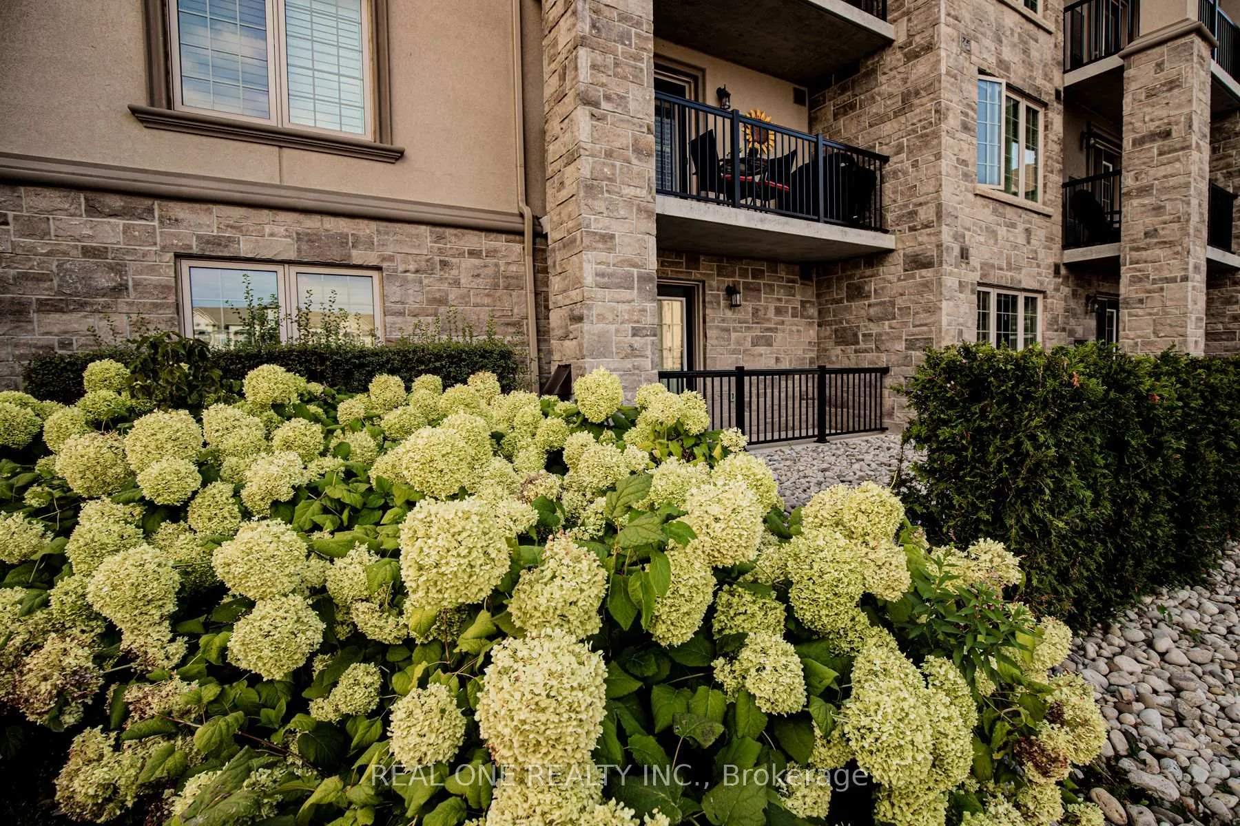 Photo 2 of Unit 102, 1440 Main Street E, Milton, Dempsey — HOMEH
