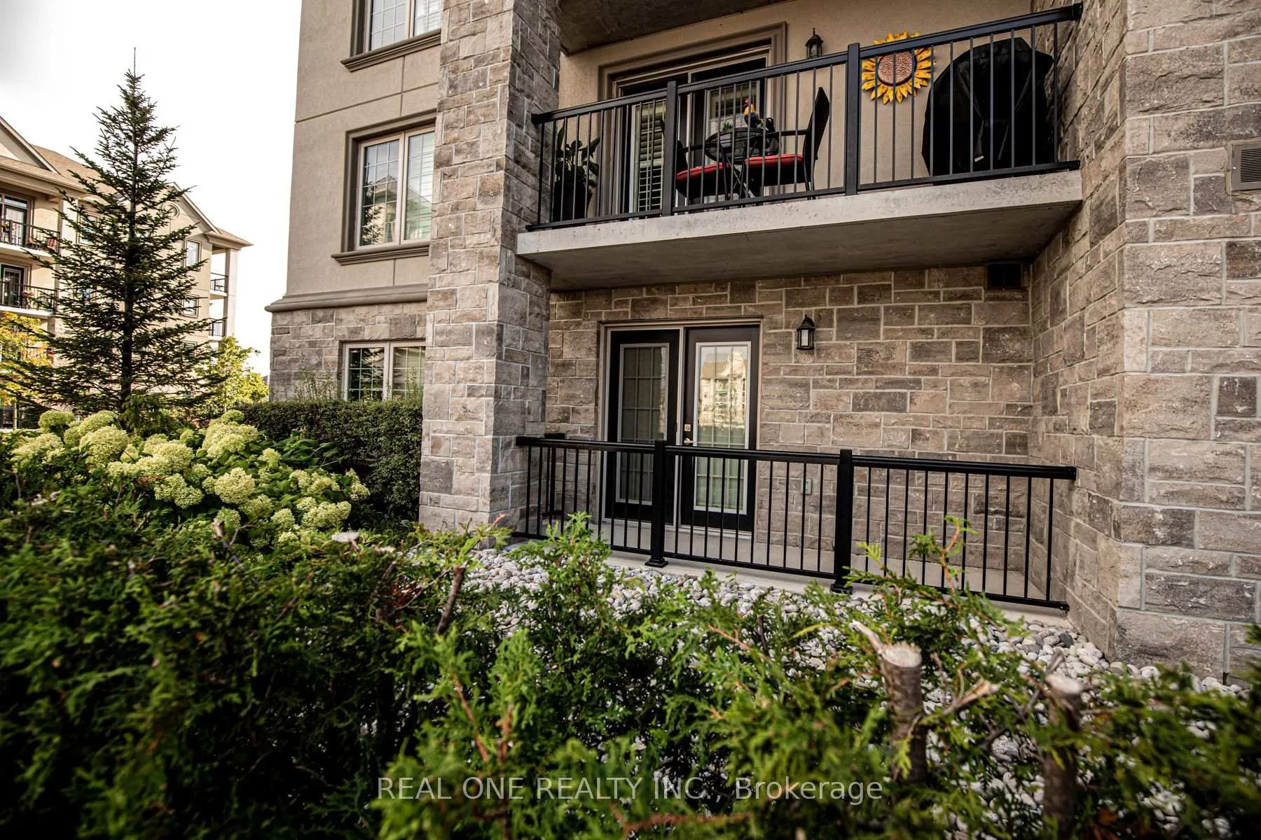 Photo 3 of Unit 102, 1440 Main Street E, Milton, Dempsey — HOMEH