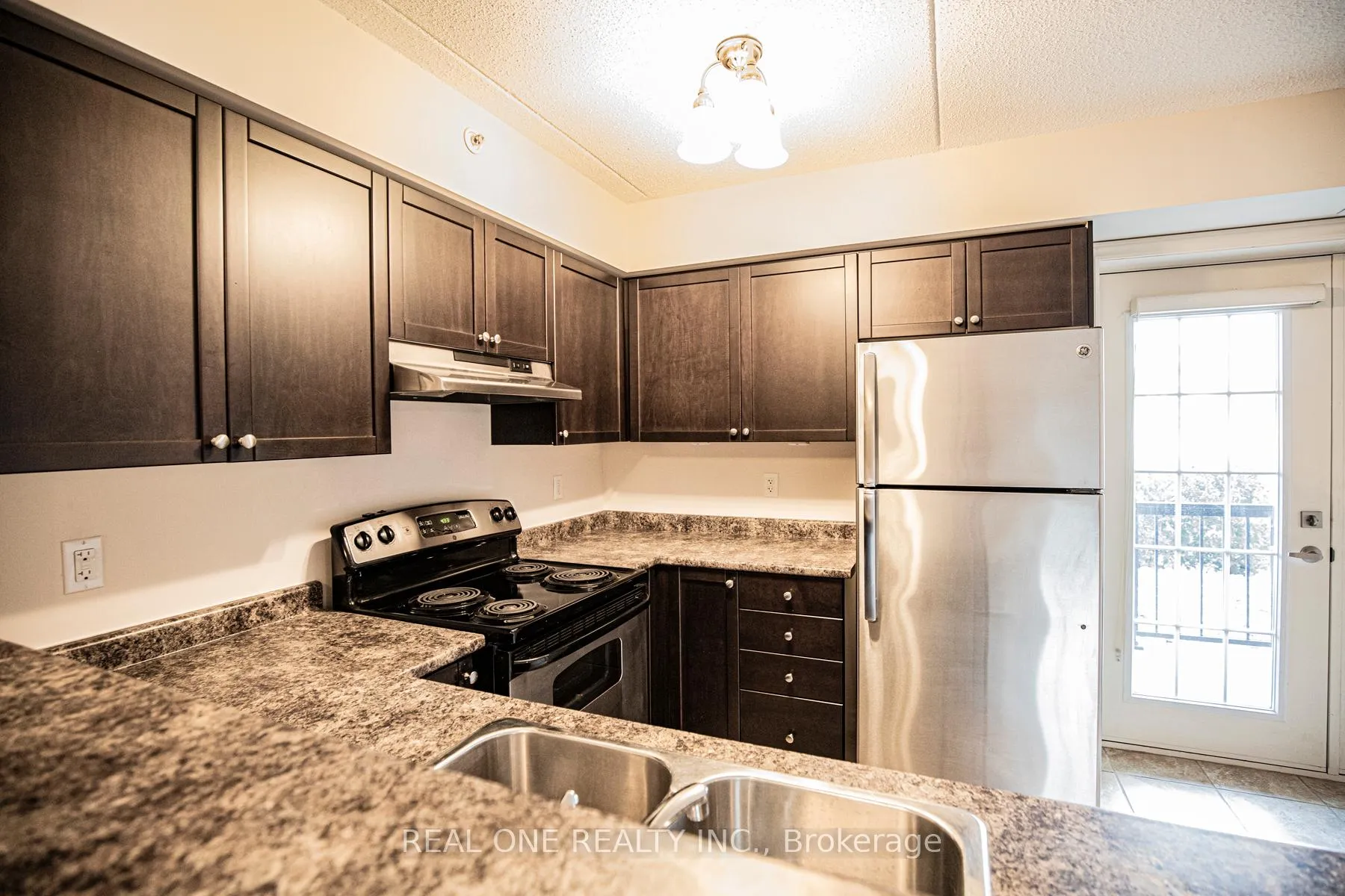 Photo 7 of Unit 102, 1440 Main Street E, Milton, Dempsey — HOMEH