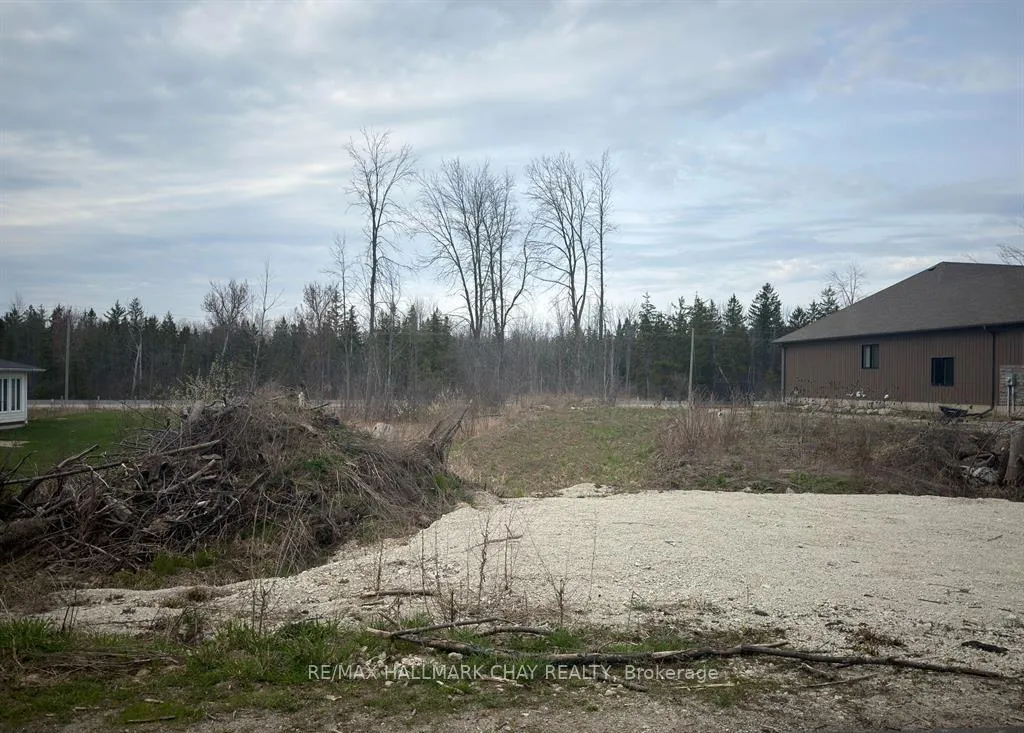 Photo 4 of 137 Old Highway 26, Meaford — HOMEH
