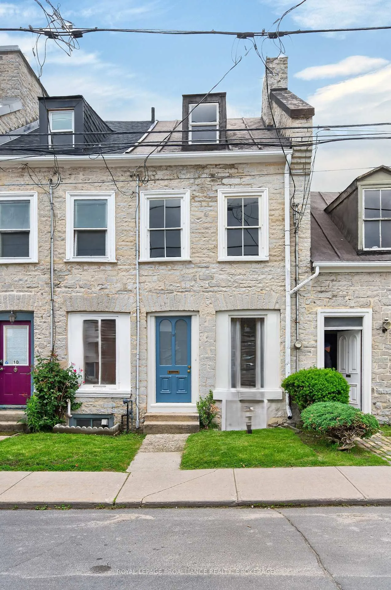 Photo 2 of 12 Rideau Street, Kingston, East of Sir John A. Blvd — HOMEH