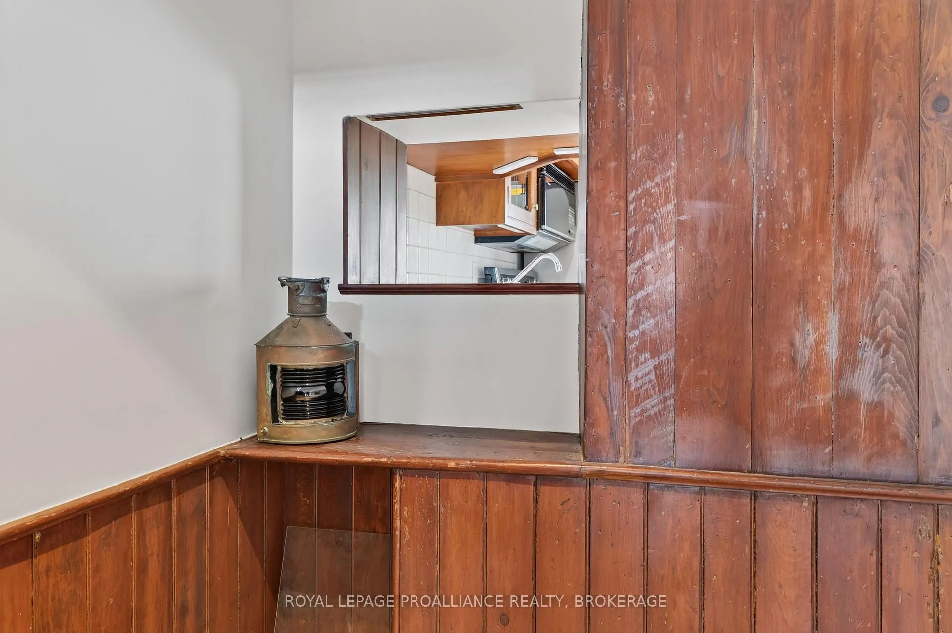 Photo 10 of 12 Rideau Street, Kingston, East of Sir John A. Blvd — HOMEH