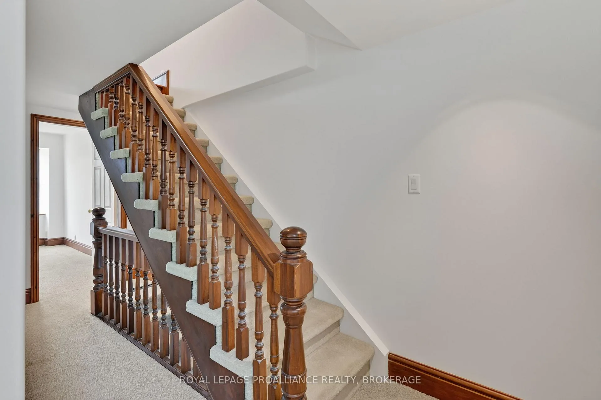 Photo 19 of 12 Rideau Street, Kingston, East of Sir John A. Blvd — HOMEH