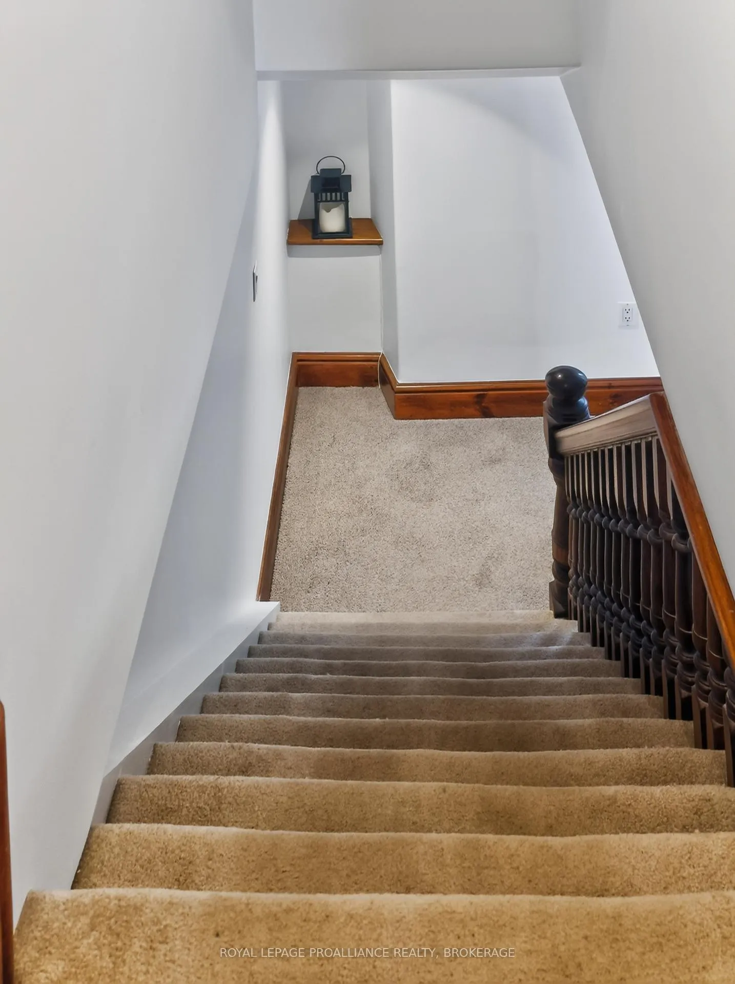 Photo 26 of 12 Rideau Street, Kingston, East of Sir John A. Blvd — HOMEH